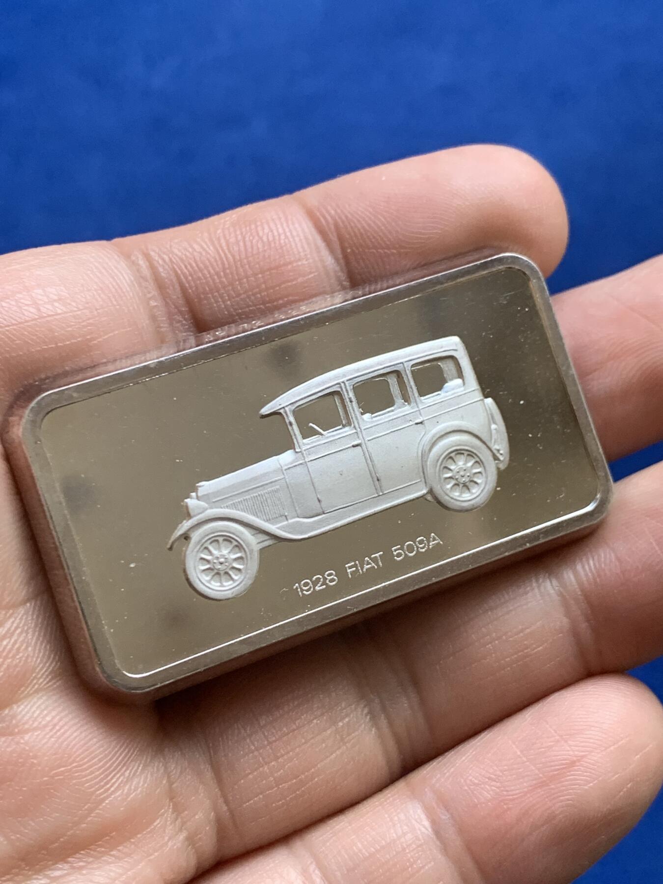 《竞宝斋》第269场- 周日，周一，周二  3场连拍 （全场包邮） 1928款意大利老爷车索菲达银砖 925银 68.5g的大家伙手感十足 百年老物件保存完好 镜面超好