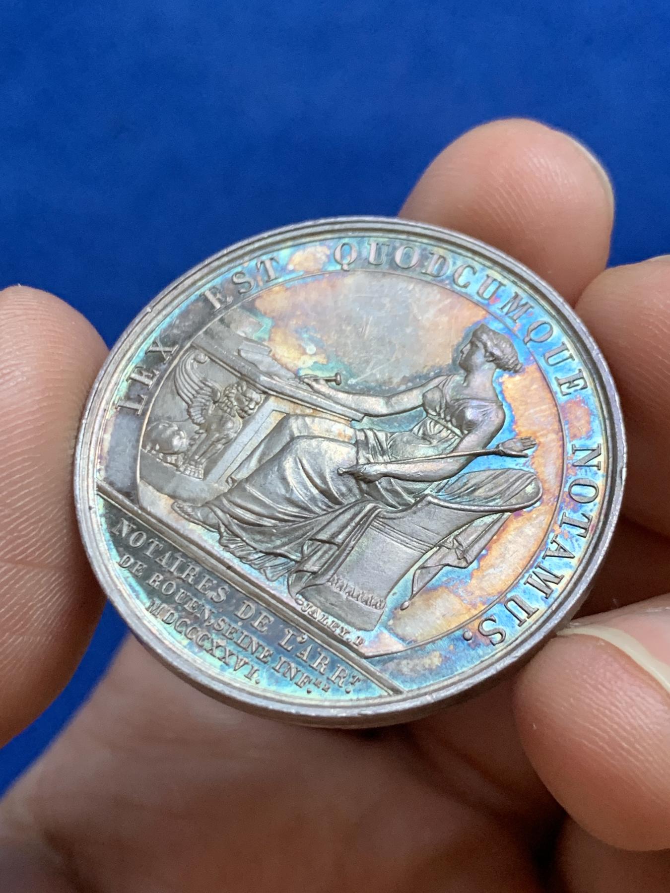 《竞宝斋》第271场-八角与章专场 周日，周一，周二  3场连拍 （全场包邮） 法国查理十世鲁昂公证人银质代币，17.52g，35.2mm，早期无边铭