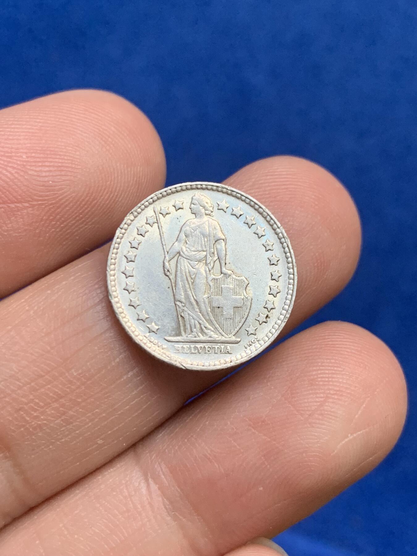 《竞宝斋》第269场- 周日，周一，周二  3场连拍 （全场包邮） 3枚一组 瑞士银币 1法郎+0.5法郎+海峡10分 细节见图