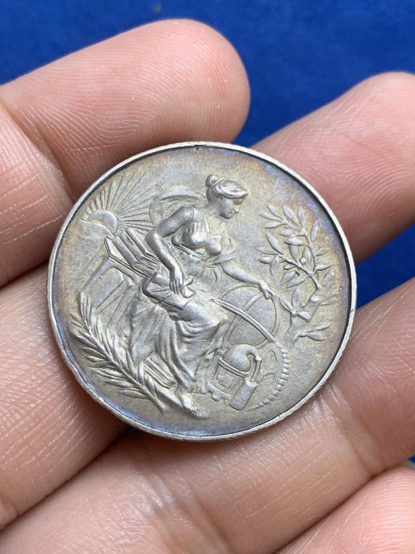 《竞宝斋》第271场-八角与章专场 周日，周一，周二  3场连拍 （全场包邮） 法国甘冈储蓄银行银质jeton，9.95g，30.7mm，边铭：野猪头+菱形argent