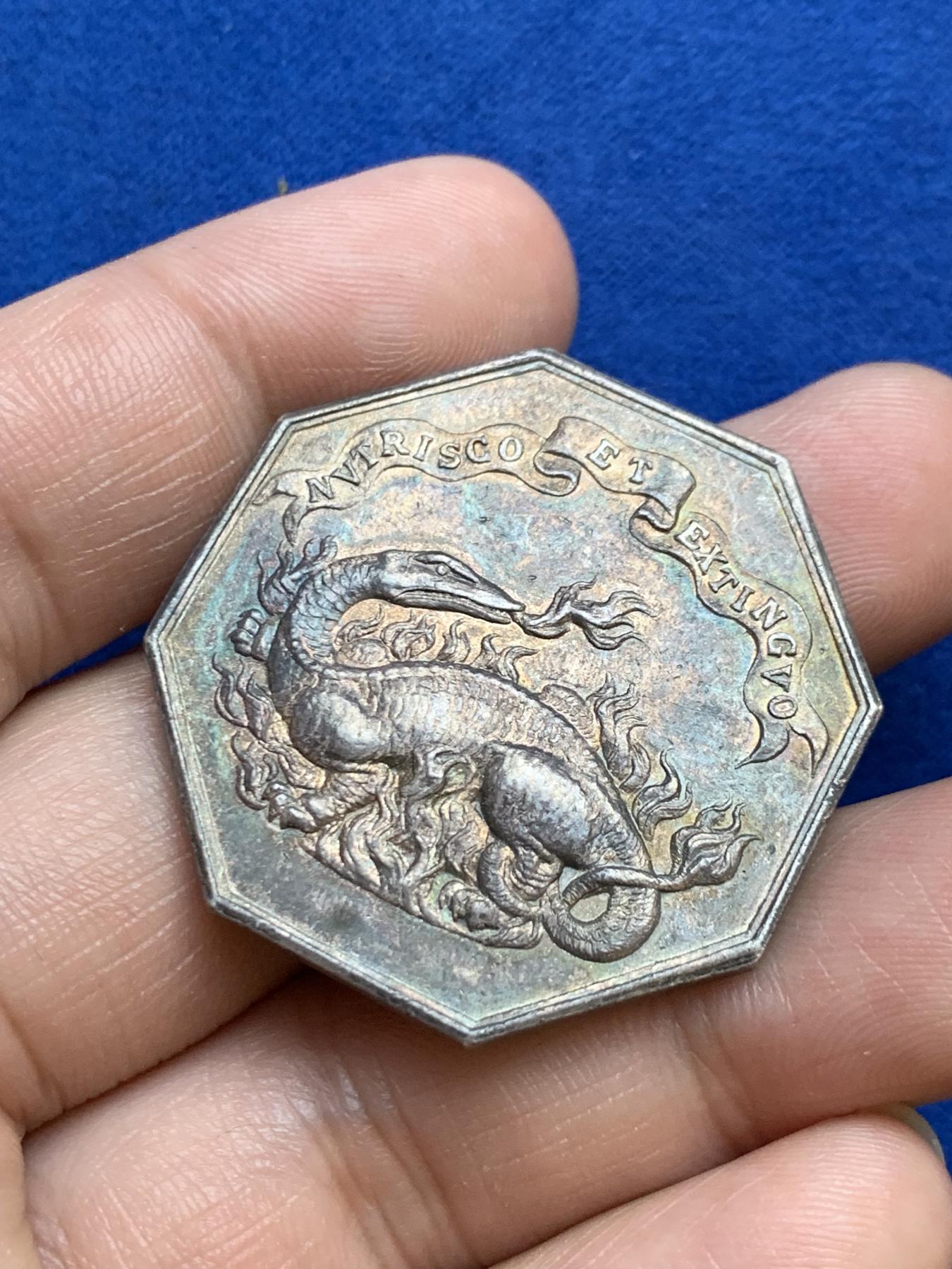 《竞宝斋》第271场-八角与章专场 周日，周一，周二  3场连拍 （全场包邮） 法国八角银章，卢瓦尔和谢尔省火灾互助保险公司，极少见带铠甲火龙，23.26g，36.6mm，丰饶角1ARGENT边铭