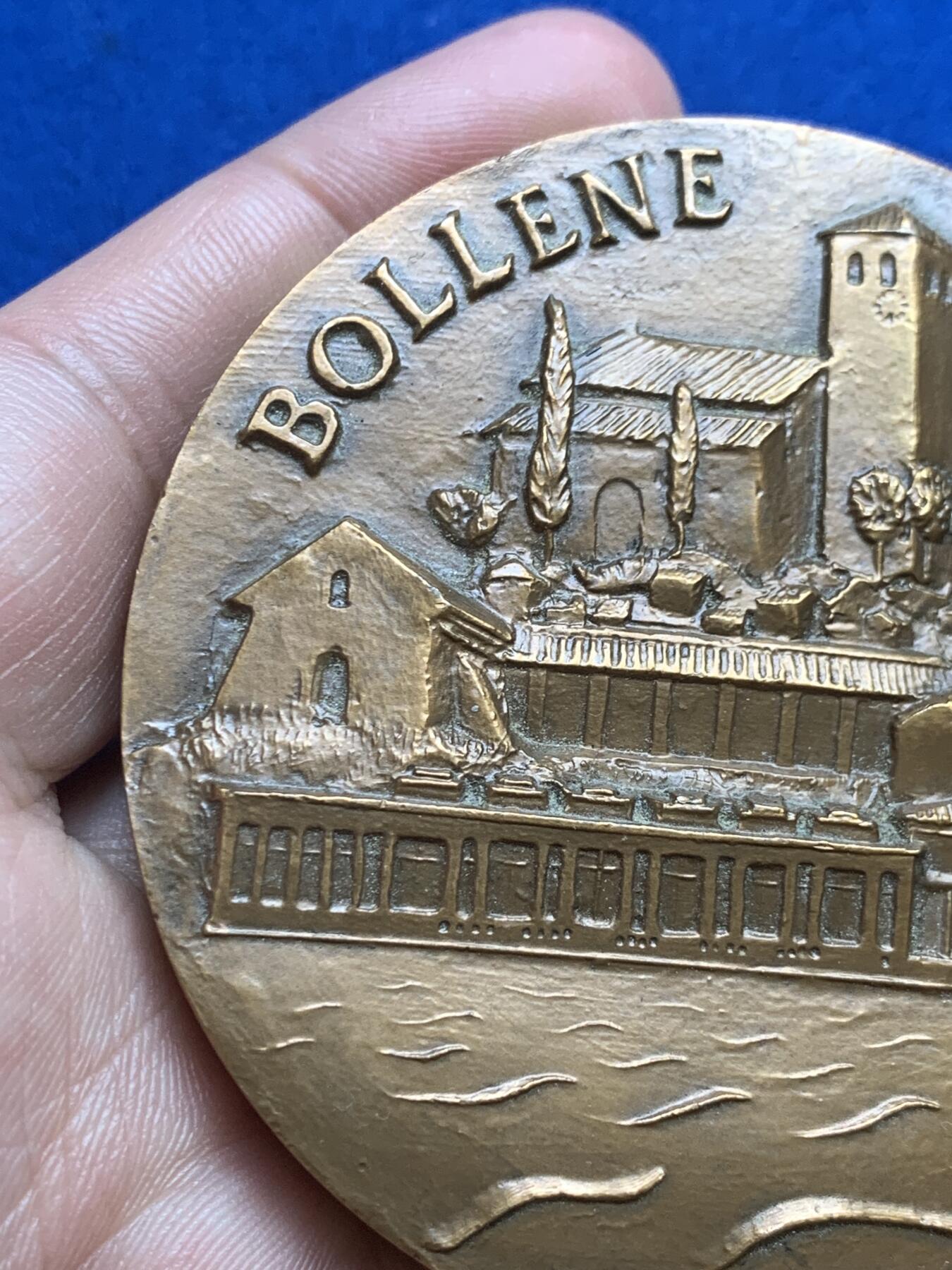 《竞宝斋》第271场-八角与章专场 周日，周一，周二  3场连拍 （全场包邮） 法国博莱纳市铜章，183.89g，67.7mm，边铭：丰饶角+铜标