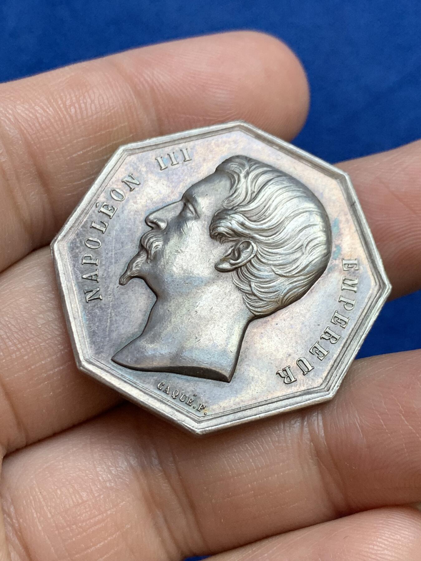 《竞宝斋》第271场-八角与章专场 周日，周一，周二  3场连拍 （全场包邮） 法国八角银章，马赛商会，19.09g，35.1mm，手指边铭