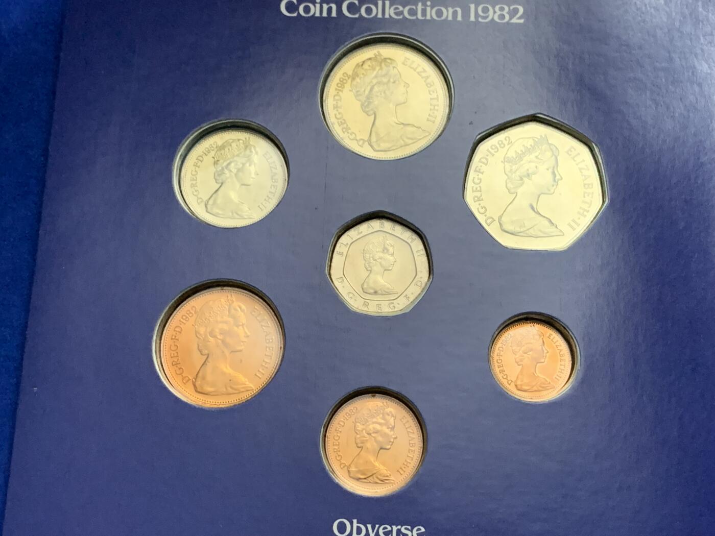 《竞宝斋》第269场- 周日，周一，周二  3场连拍 （全场包邮） 英国1982年硬币套装 7枚装 20便士首发年份 青年女王头像