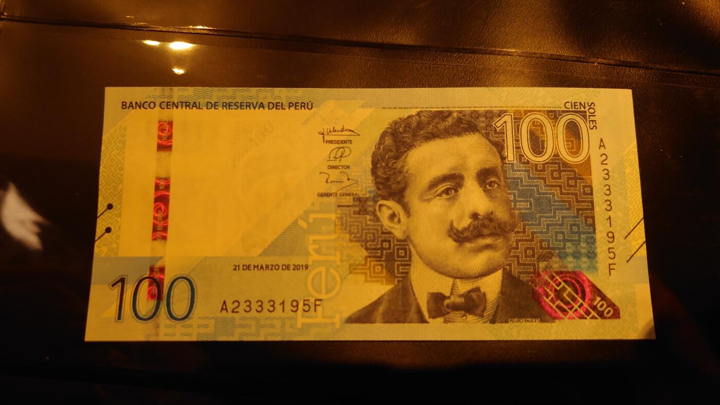 【世界钱币】精选微拍第106期暨2024年第17期  评级裸钞杂烩场 2019年秘鲁100比索 全新绝品无47尾号195