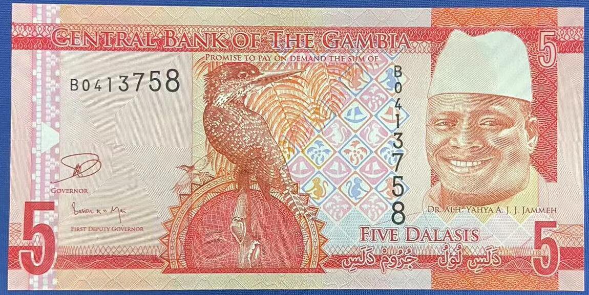 【炜奕收藏】世界精选纸币裸钞专场 2015年冈比亚5达拉西，UNC品相，尾58