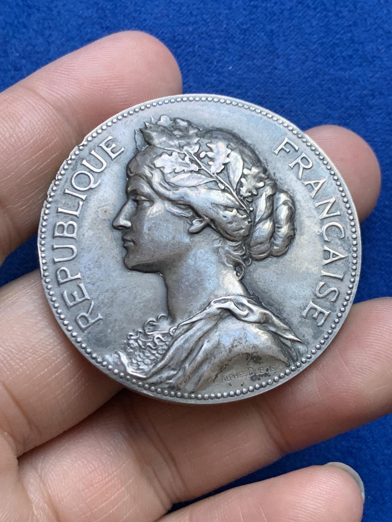 《竞宝斋》第271场-八角与章专场 周日，周一，周二  3场连拍 （全场包邮） 法国银章，由下塞纳省省长提供，46.13g，45.2mm，丰饶角2ARGENT边铭