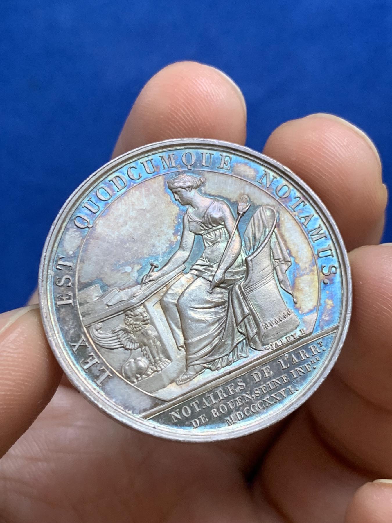 《竞宝斋》第271场-八角与章专场 周日，周一，周二  3场连拍 （全场包邮） 法国查理十世鲁昂公证人银质代币，17.52g，35.2mm，早期无边铭