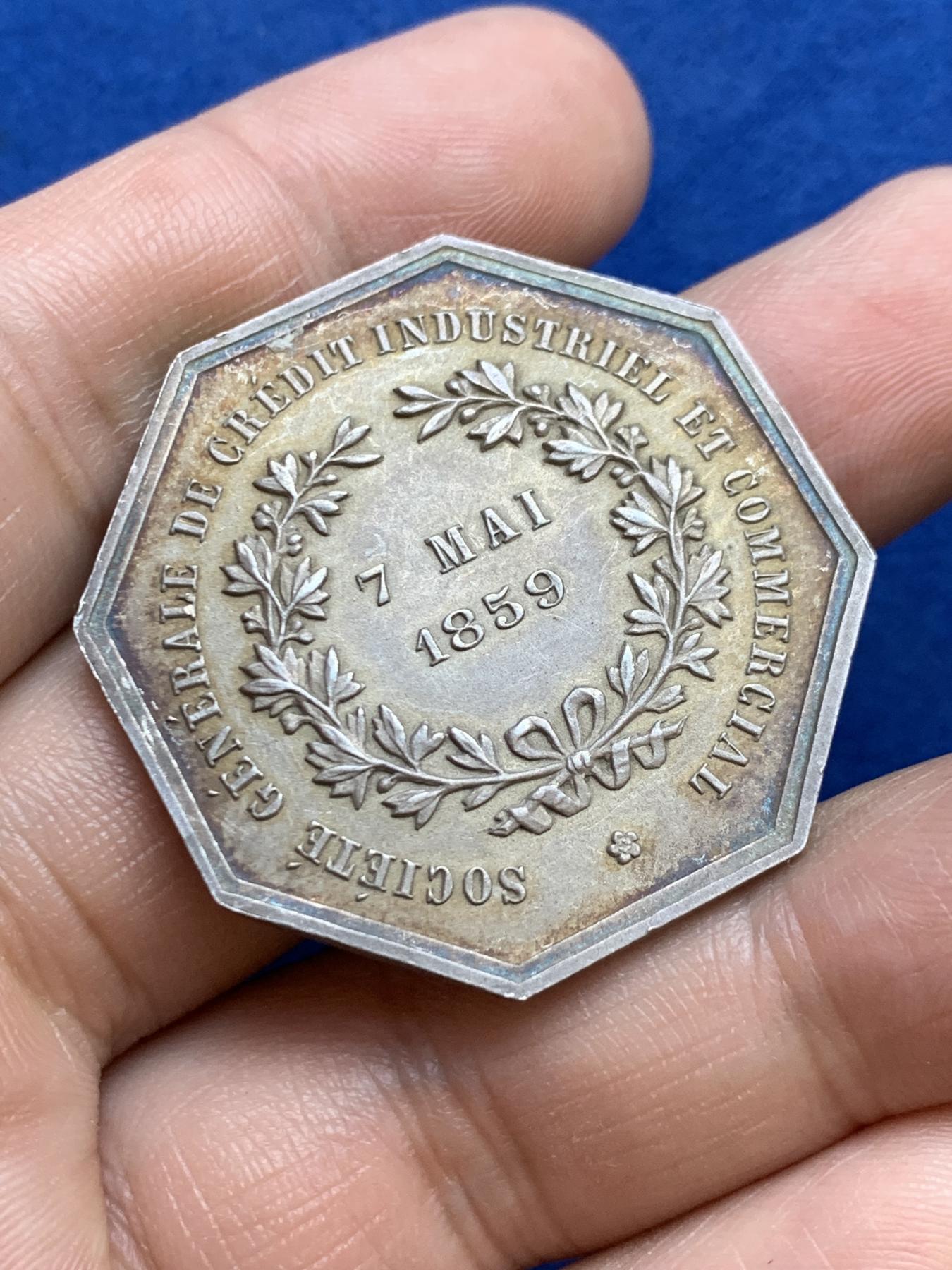 《竞宝斋》第271场-八角与章专场 周日，周一，周二  3场连拍 （全场包邮） 法国八角银质代币，工商信贷银行，22.08g，37.3mm，丰饶角1ARGENT边铭