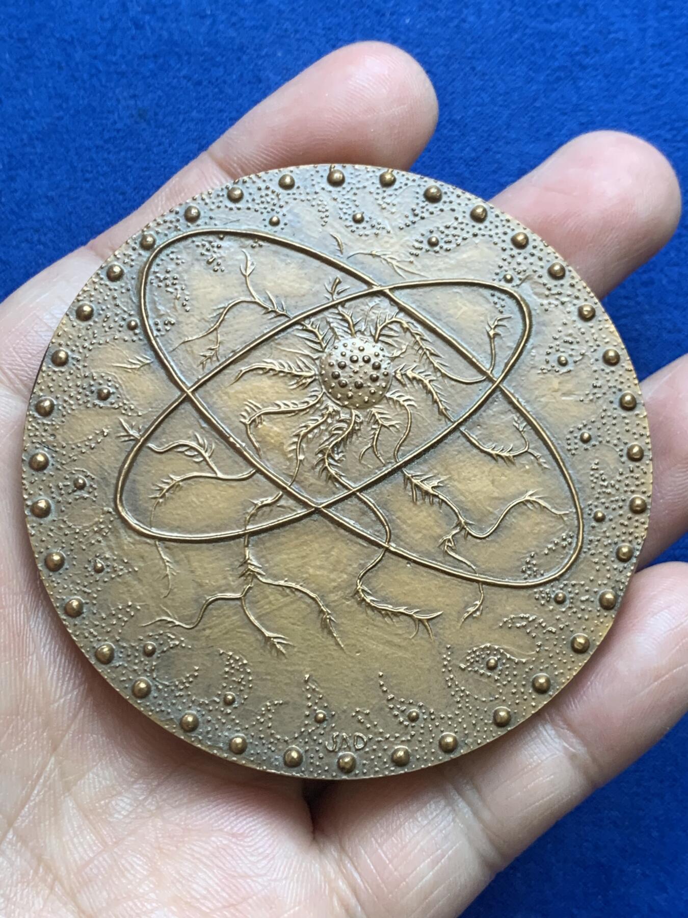 《竞宝斋》第271场-八角与章专场 周日，周一，周二  3场连拍 （全场包邮） 法国博莱纳市铜章，183.89g，67.7mm，边铭：丰饶角+铜标