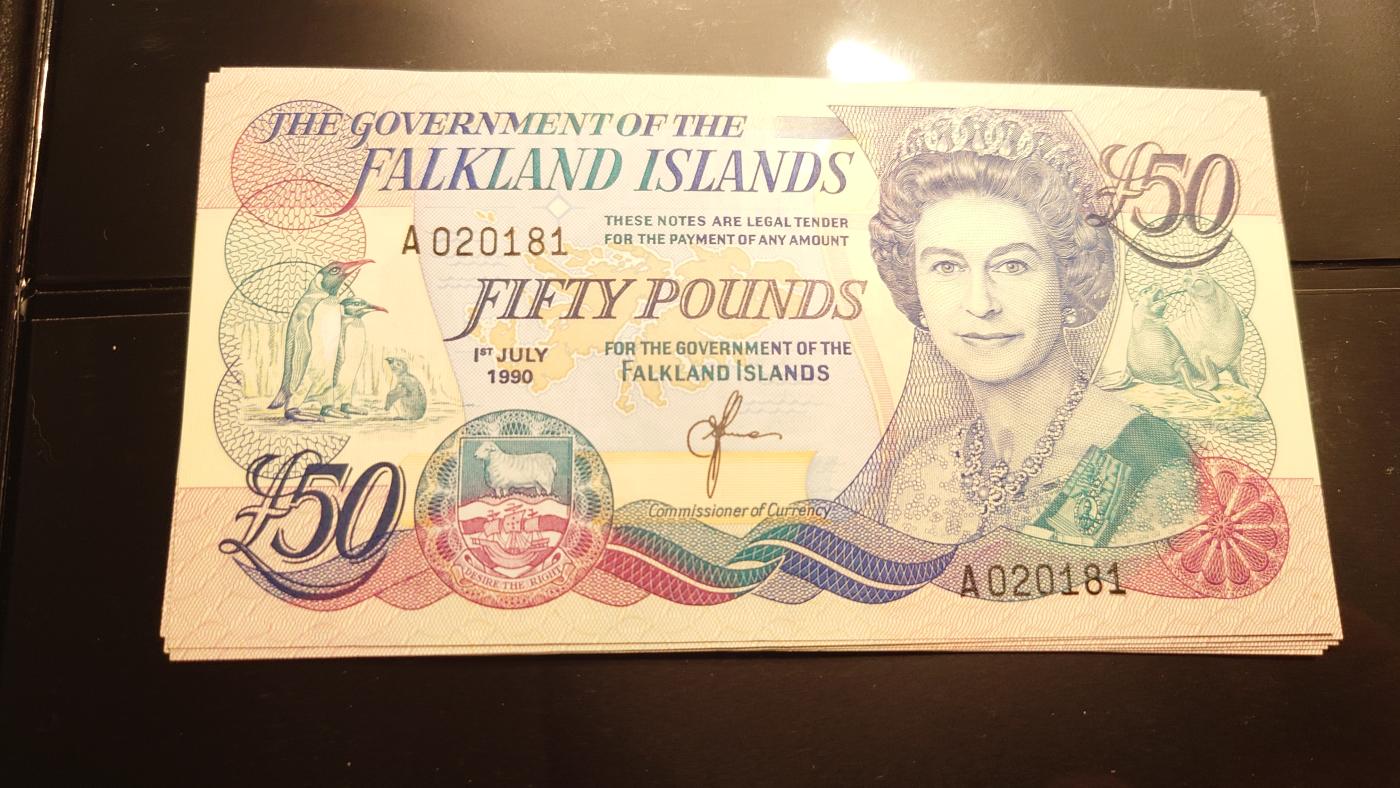 【世界钱币】精选微拍第106期暨2024年第17期  评级裸钞杂烩场 1990年福克兰群岛50镑 全新绝品无47尾号181