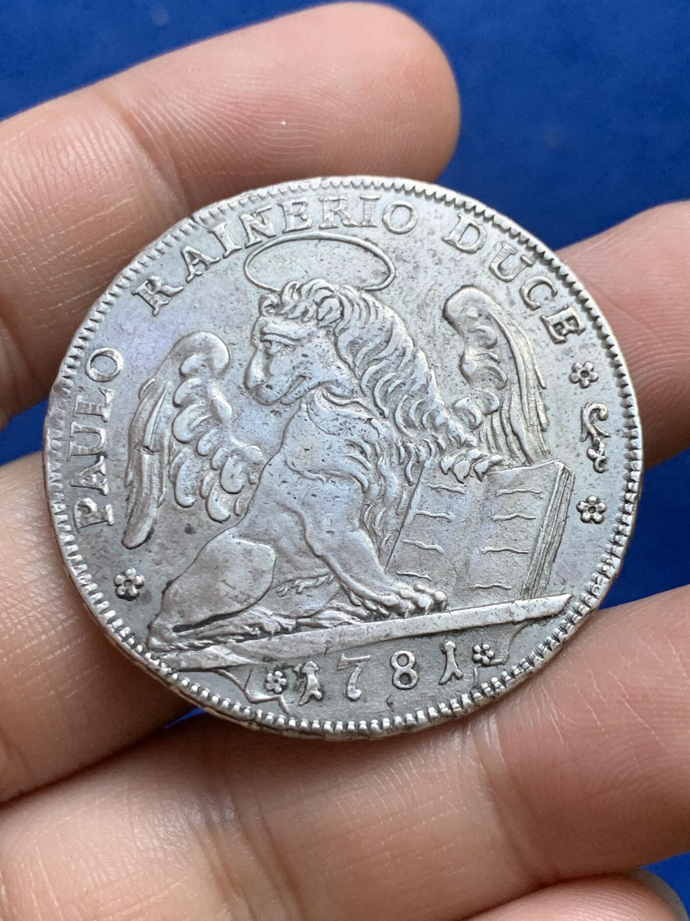 《竞宝斋》第269场- 周日，周一，周二  3场连拍 （全场包邮） 1781年意大利威尼斯共和国1塔莱罗(泰勒)大银币 正面威尼斯女神(后来被厄立特里亚借用) 背面飞狮纹章经典设计 Paolo Renier总督第一年 细节很棒非常漂亮