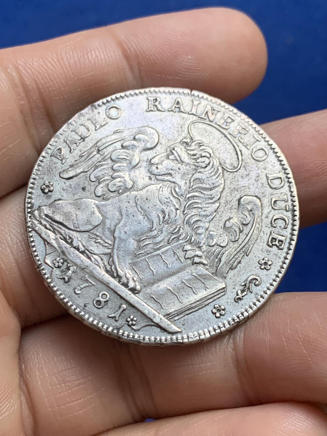 《竞宝斋》第269场- 周日，周一，周二  3场连拍 （全场包邮） 1781年意大利威尼斯共和国1塔莱罗(泰勒)大银币 正面威尼斯女神(后来被厄立特里亚借用) 背面飞狮纹章经典设计 Paolo Renier总督第一年 细节很棒非常漂亮