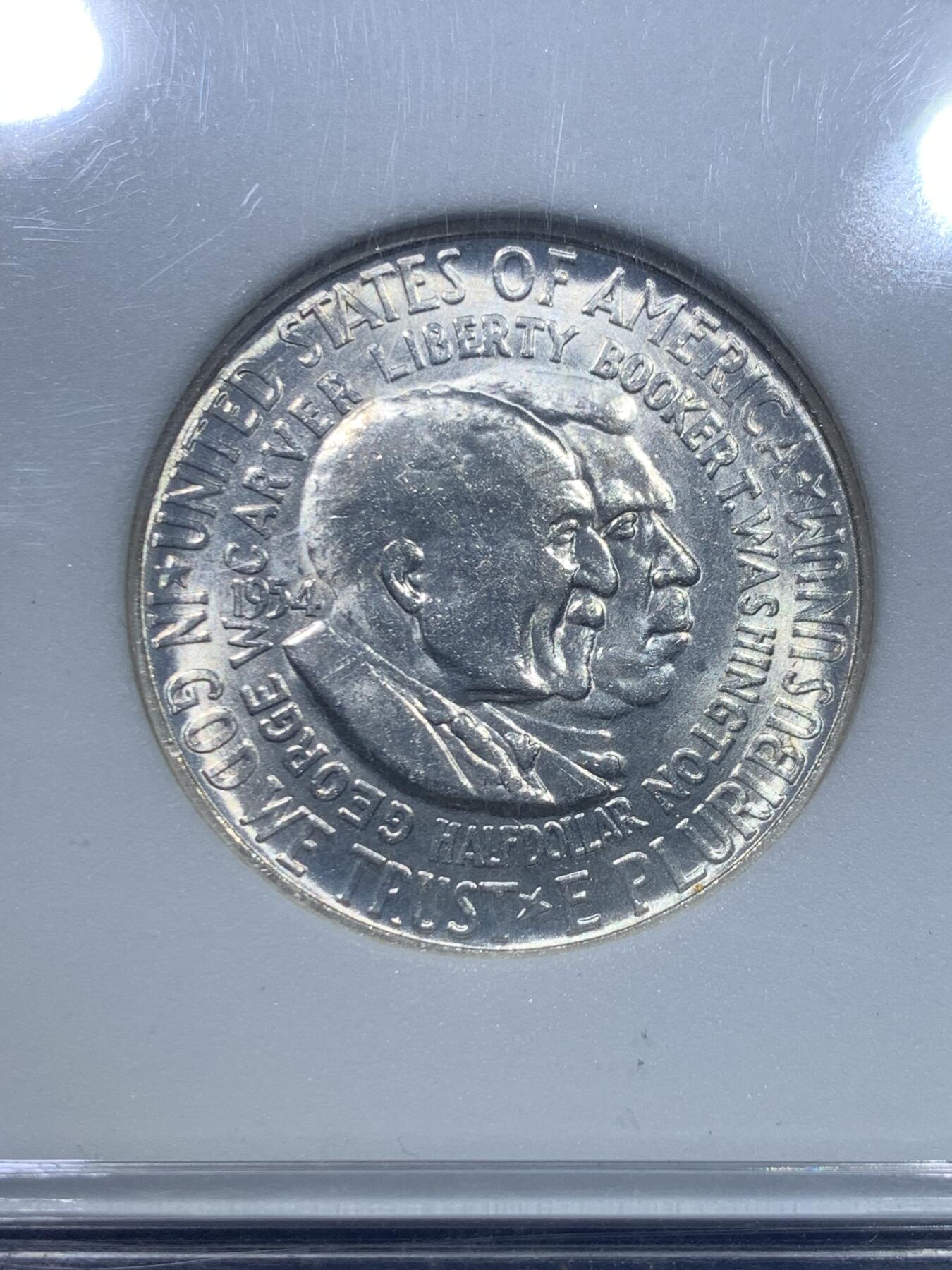 《竞宝斋》第269场- 周日，周一，周二  3场连拍 （全场包邮） NNC MS65 早期评级 美国地图半美元银币 盒子右侧边缘有裂纹