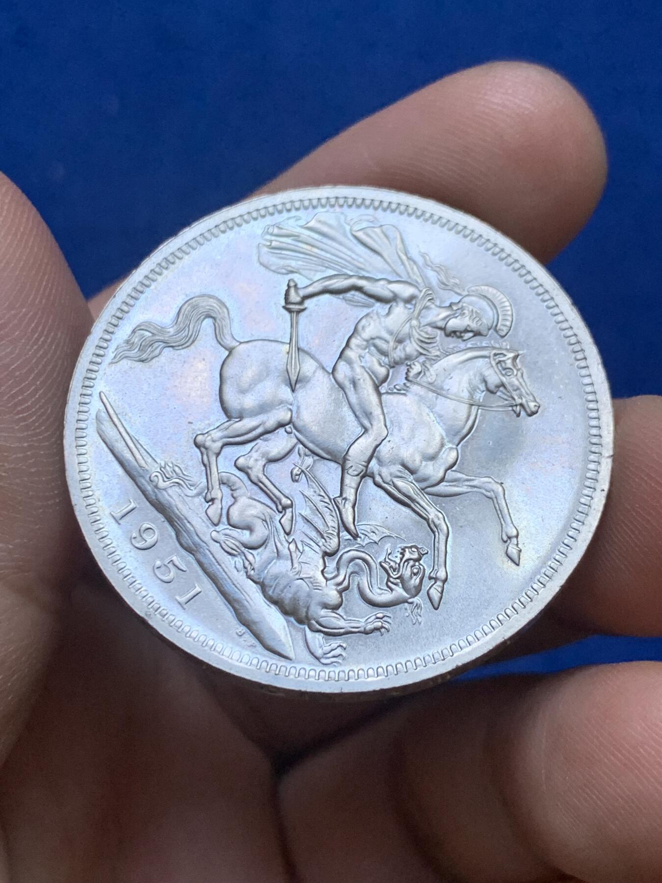 《竞宝斋》第269场- 周日，周一，周二  3场连拍 （全场包邮） 英国 最后的 镍马剑 1951 带红盒证书 细节见图