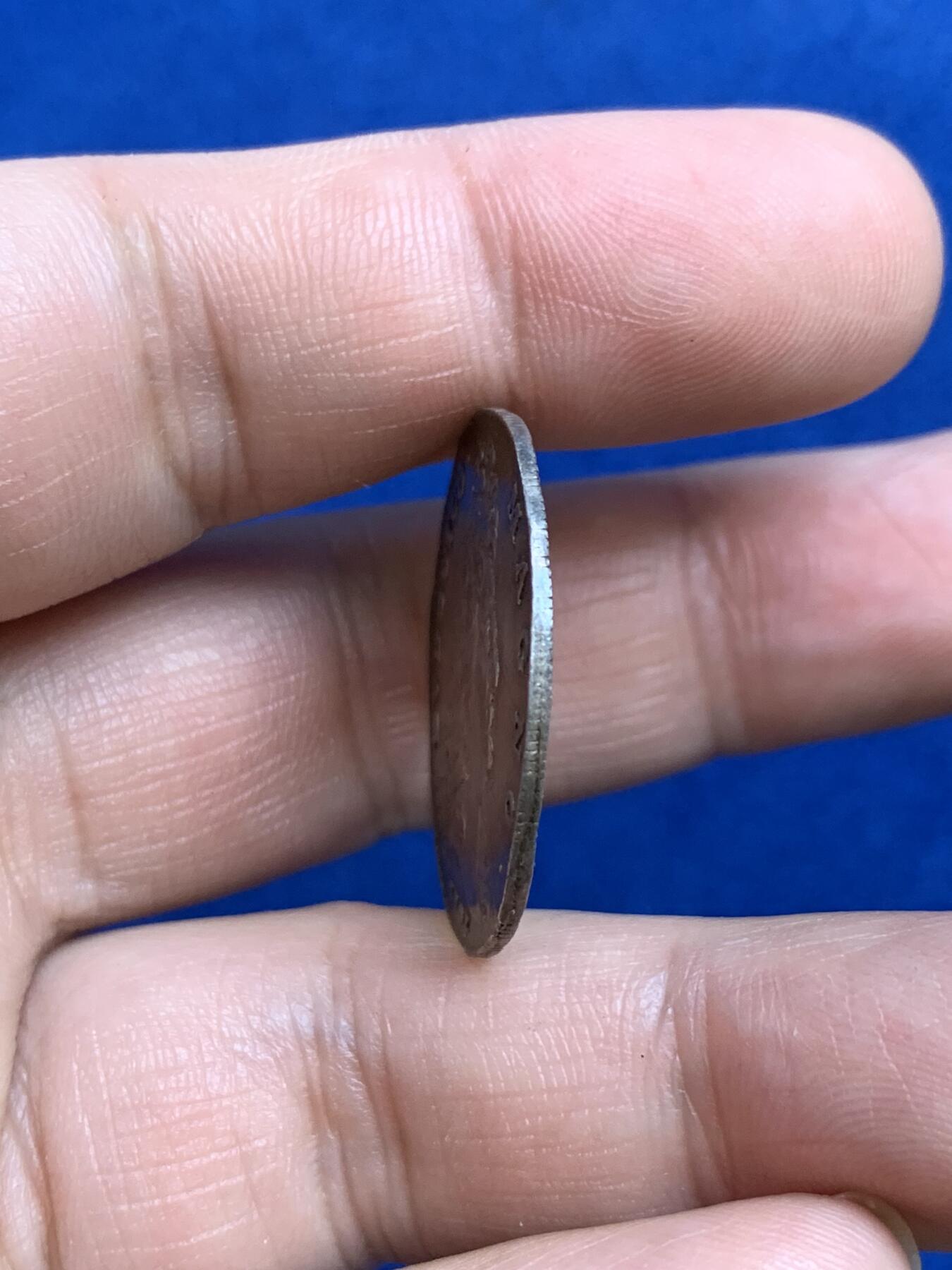 《竞宝斋》第271场-八角与章专场 周日，周一，周二  3场连拍 （全场包邮） 法国1702年路易十四昂热市银质jeton，5.66g，28.3mm