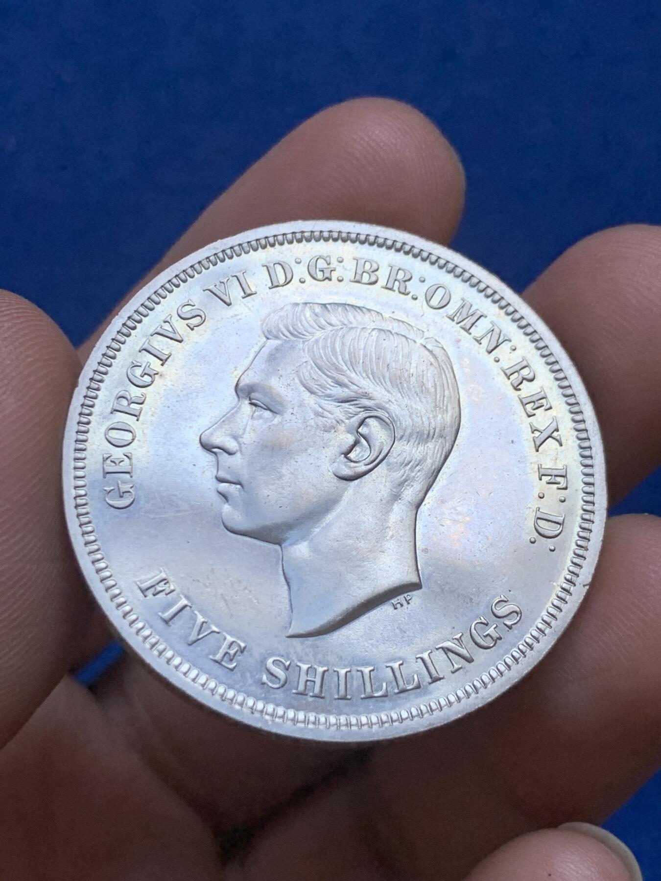 《竞宝斋》第269场- 周日，周一，周二  3场连拍 （全场包邮） 英国 最后的 镍马剑 1951 带红盒证书 细节见图