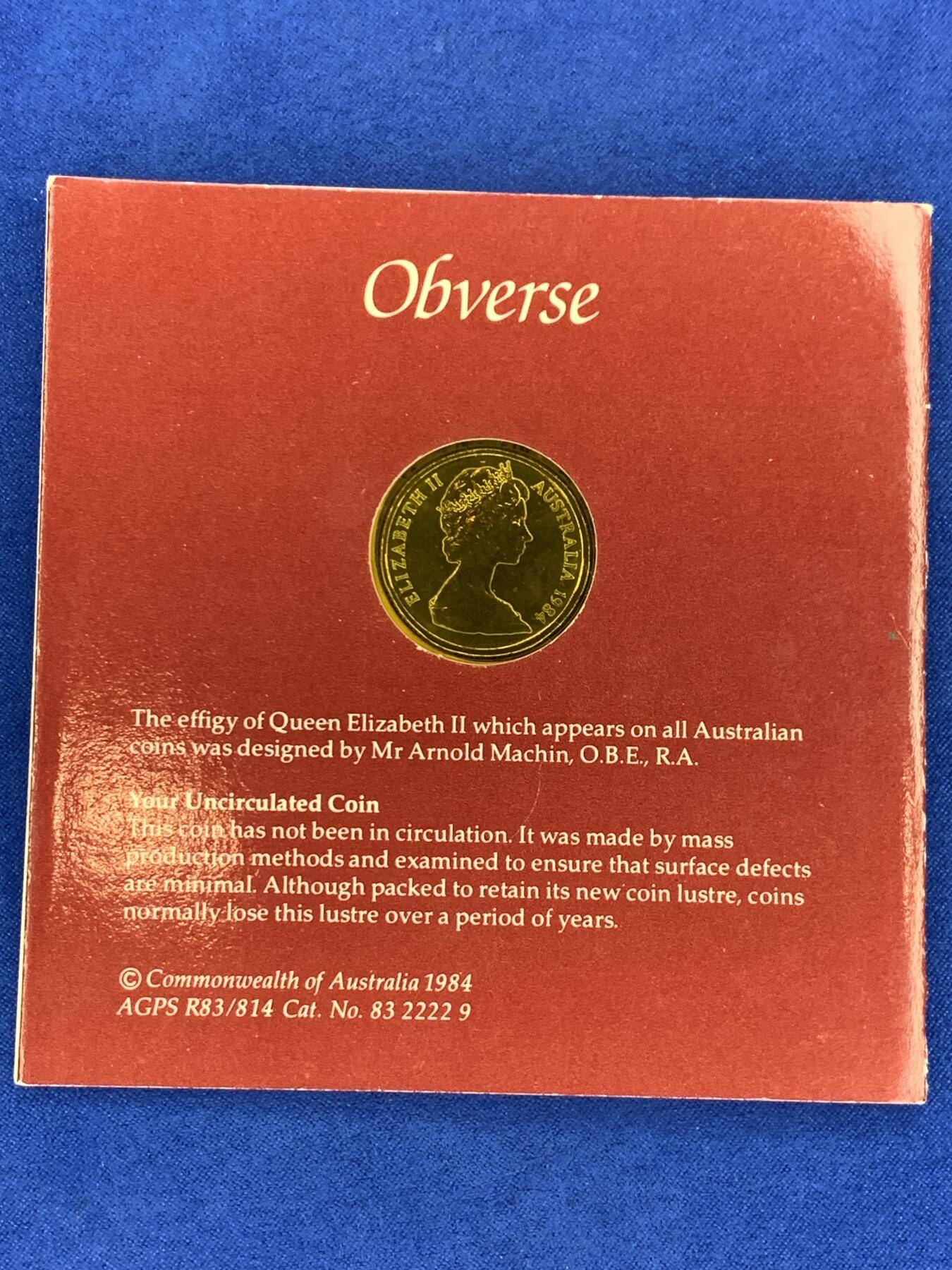《竞宝斋》第269场- 周日，周一，周二  3场连拍 （全场包邮） 1984年澳大利亚皇家造币厂官方套币（日本市场发售，单独带日文证书）+精典袋鼠1澳元官方装祯册（首年，单独发行）组成一套。少见。