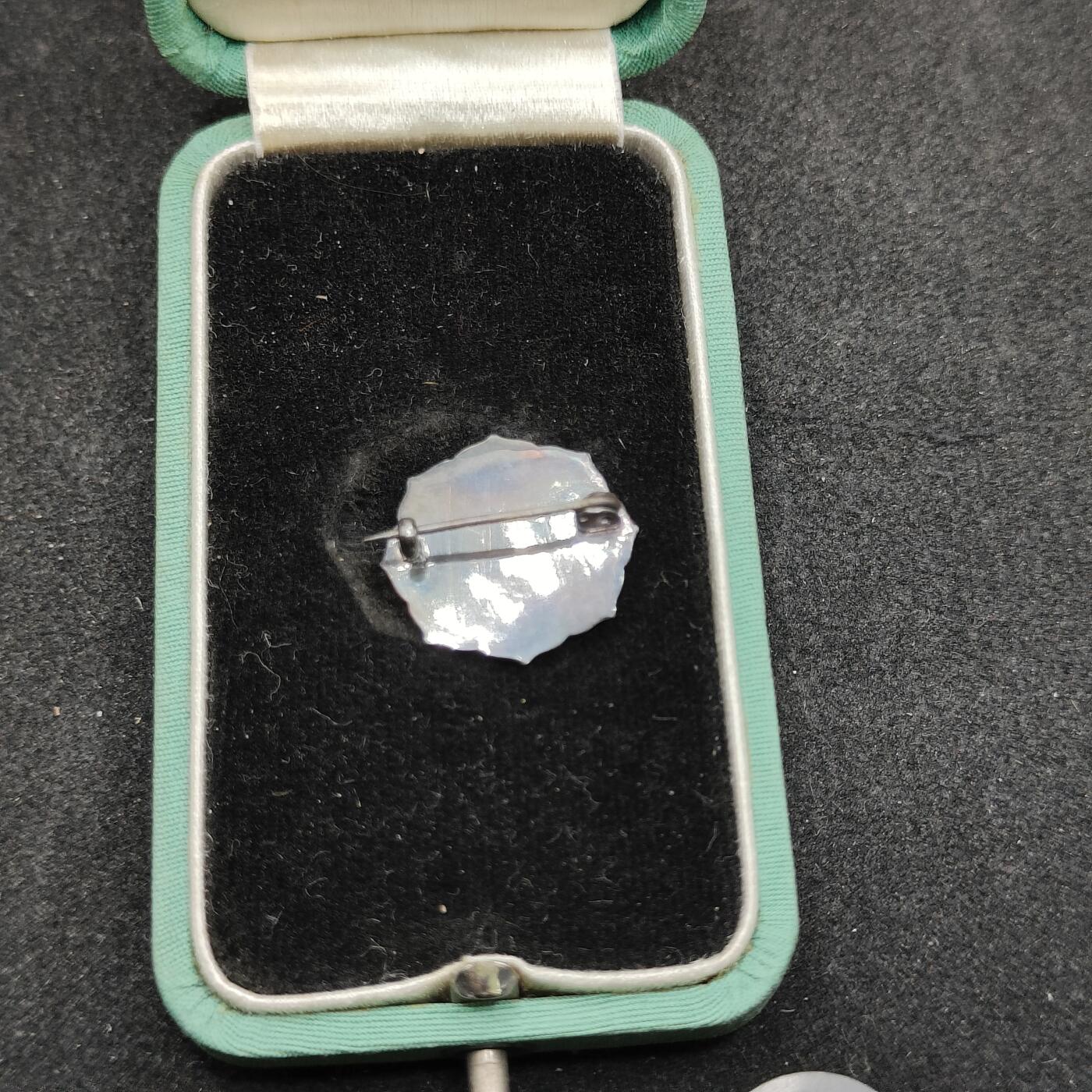 全场0元起拍 第158期 咸鱼国勋章拍卖专场 5月22日（周三）下午6：00开始 日本 明治神宫奉赞特别章 银制珐琅