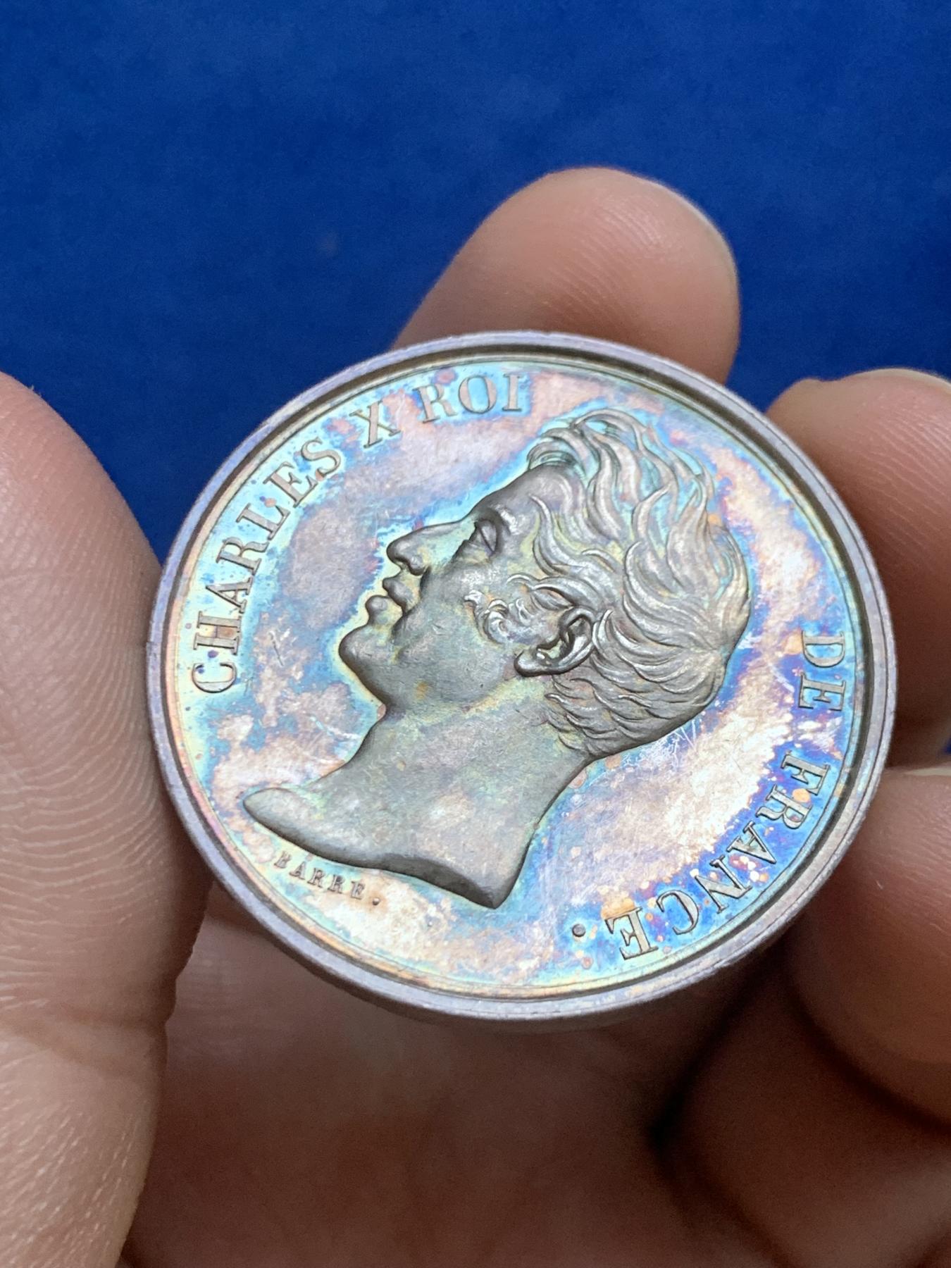 《竞宝斋》第271场-八角与章专场 周日，周一，周二  3场连拍 （全场包邮） 法国查理十世鲁昂公证人银质代币，17.52g，35.2mm，早期无边铭