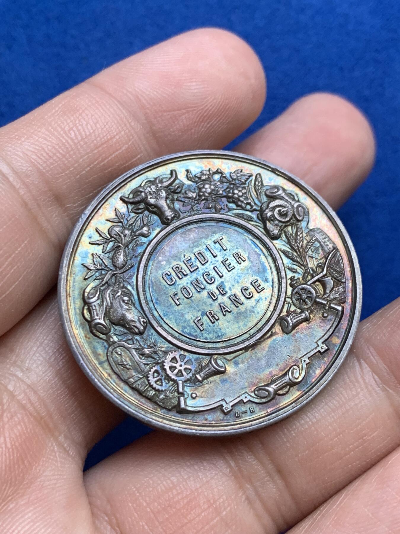 《竞宝斋》第271场-八角与章专场 周日，周一，周二  3场连拍 （全场包邮） 法国信用贷款银行银质代币，18.49g，36.8mm，蜜蜂边铭