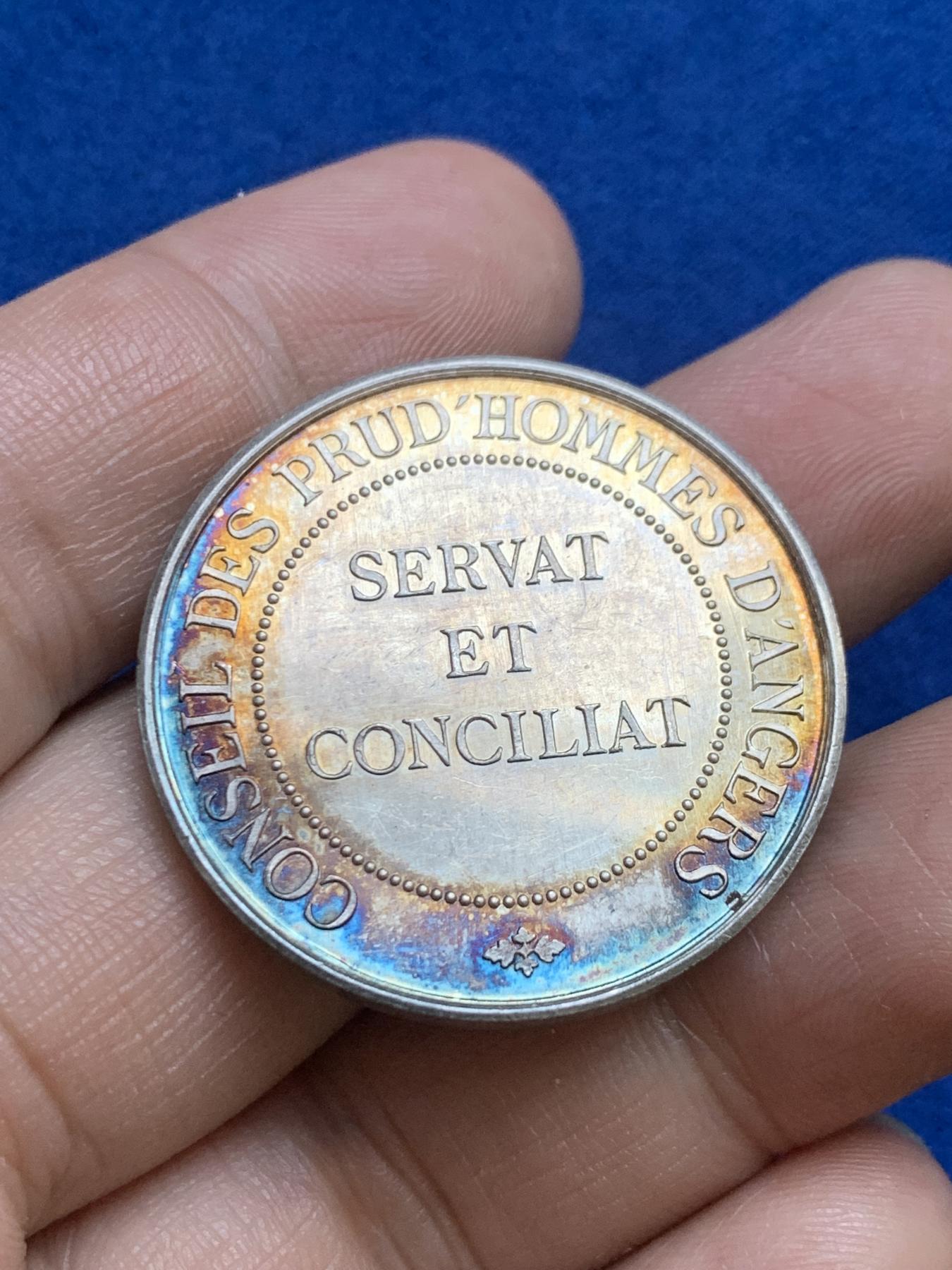 《竞宝斋》第271场-八角与章专场 周日，周一，周二  3场连拍 （全场包邮） 法国银章，昂热工业法庭，15.78g，33.8mm，丰饶角边铭