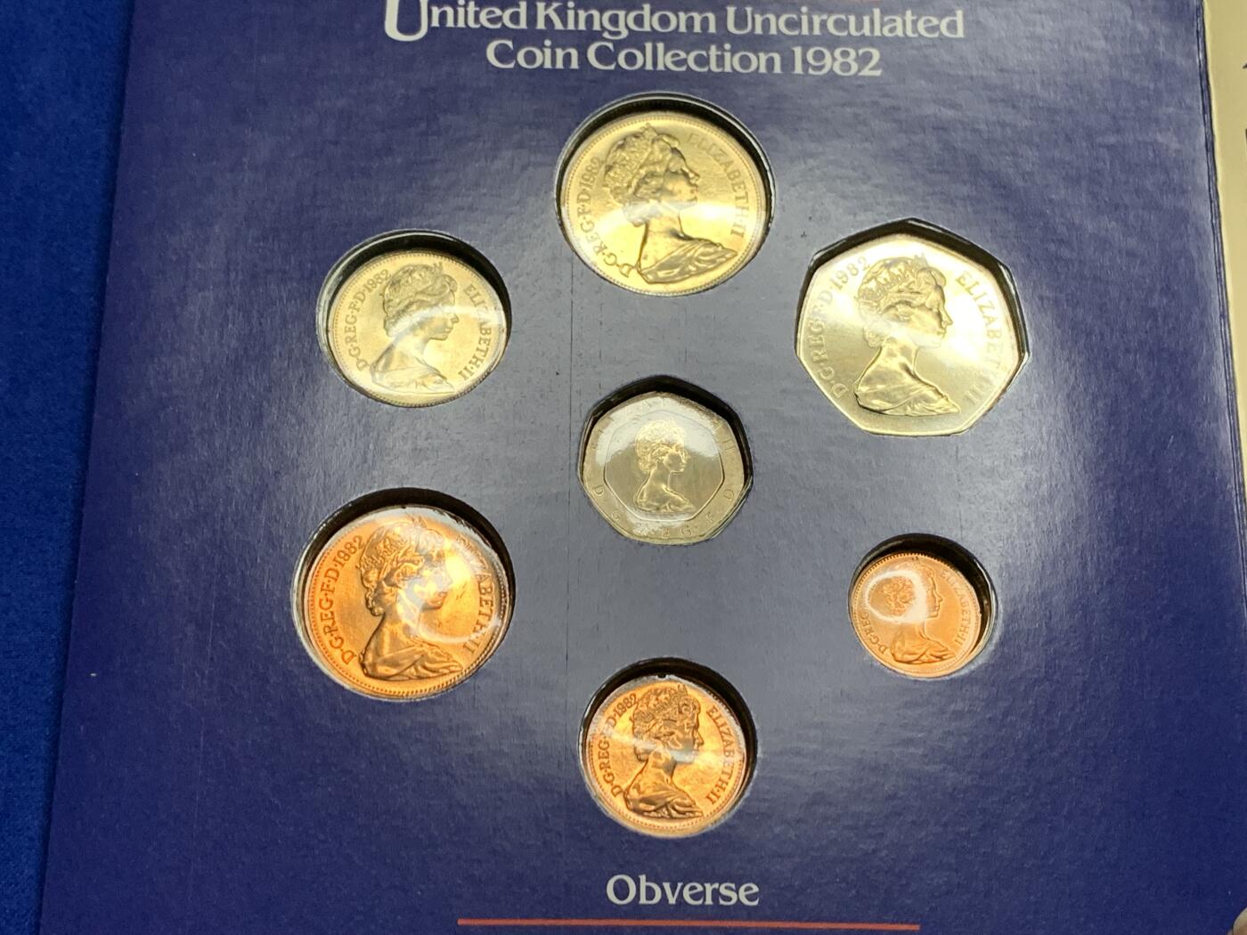 《竞宝斋》第269场- 周日，周一，周二  3场连拍 （全场包邮） 英国1982年硬币套装 7枚装 20便士首发年份 青年女王头像