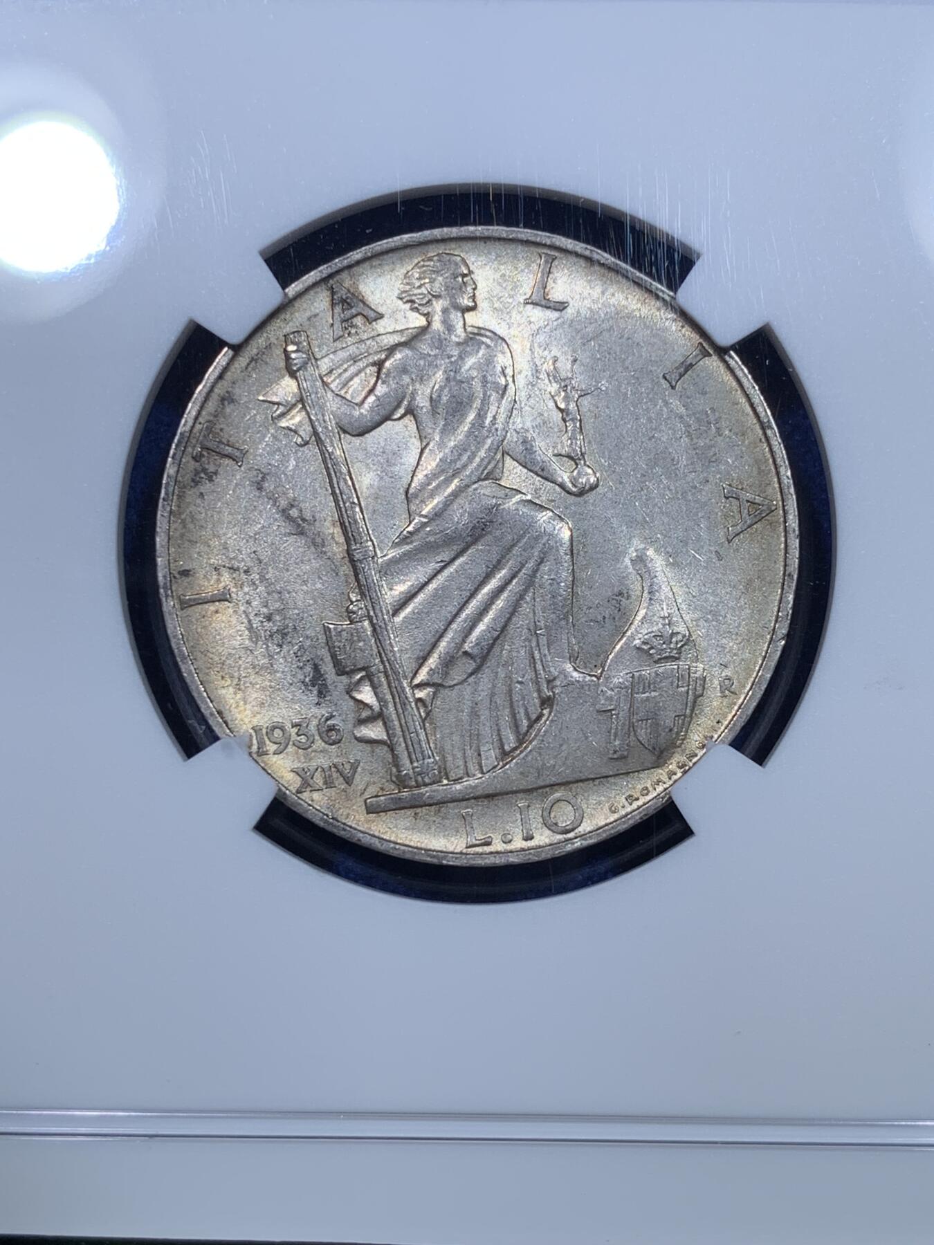 《竞宝斋》第269场- 周日，周一，周二  3场连拍 （全场包邮） NGC MS62 意大利1936年10里拉银币 法西斯时期发行 整体淡金彩 背面经典拿着束棒的亚平宁女神屹立船头形象