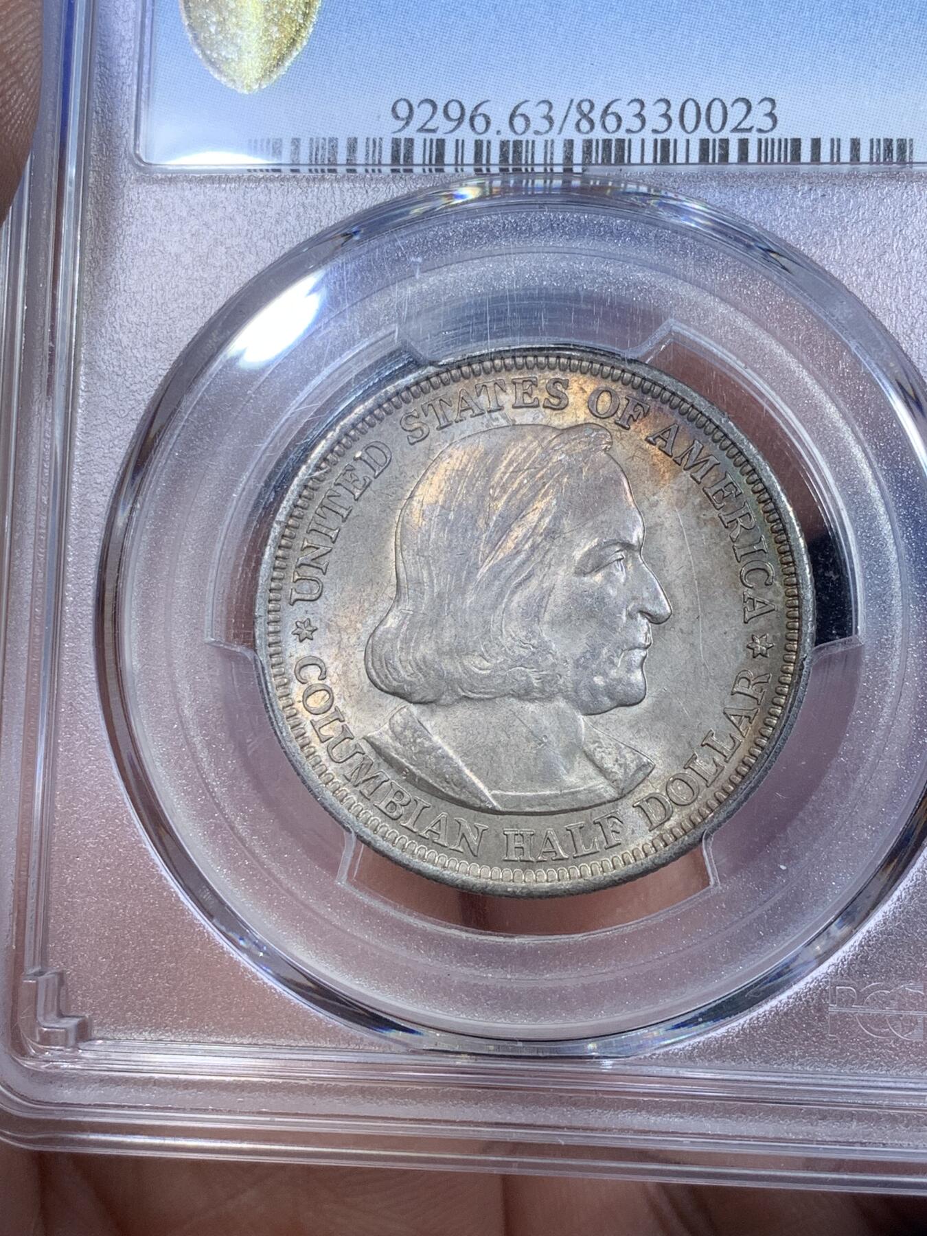 《竞宝斋》第269场- 周日，周一，周二  3场连拍 （全场包邮） PCGS MS63 美国1893年哥伦布帆船半圆银币 标签年份错误 淡金色环彩包浆 状态非常好