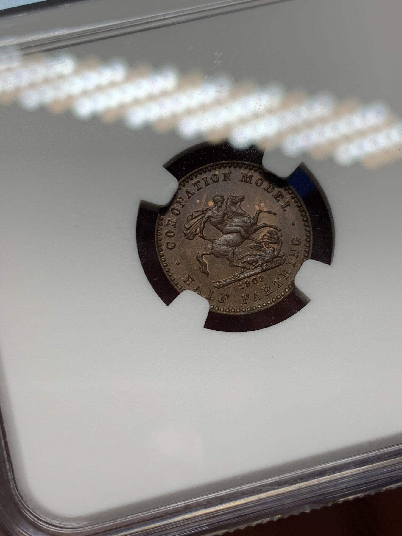 《竞宝斋》第269场- 周日，周一，周二  3场连拍 （全场包邮） NGC MS63BN 英国1902年爱德华七世登基纪念半法新铜币 最小的马剑