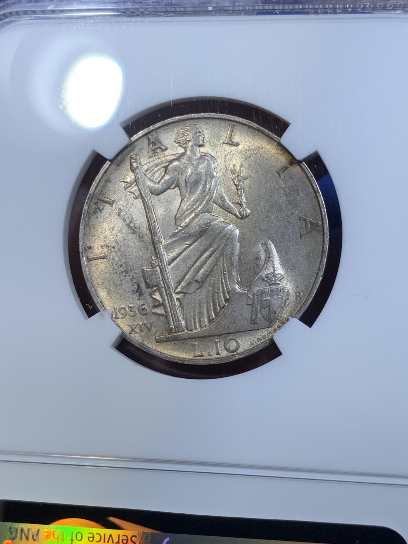 《竞宝斋》第269场- 周日，周一，周二  3场连拍 （全场包邮） NGC MS62 意大利1936年10里拉银币 法西斯时期发行 整体淡金彩 背面经典拿着束棒的亚平宁女神屹立船头形象