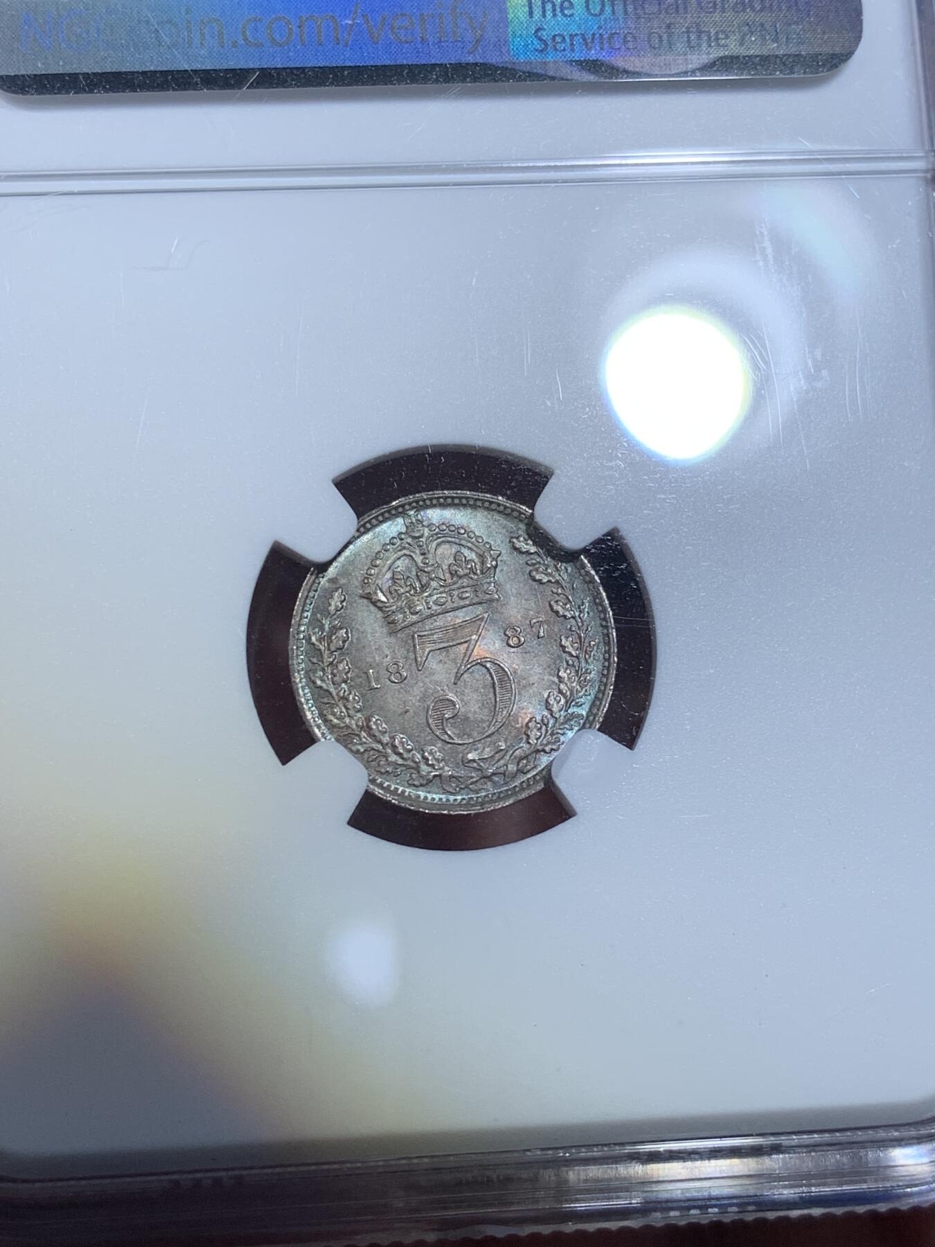 《竞宝斋》第269场- 周日，周一，周二  3场连拍 （全场包邮） NGC MS65+ 英国1887年维多利亚高冠3便士银币 高分极致五彩