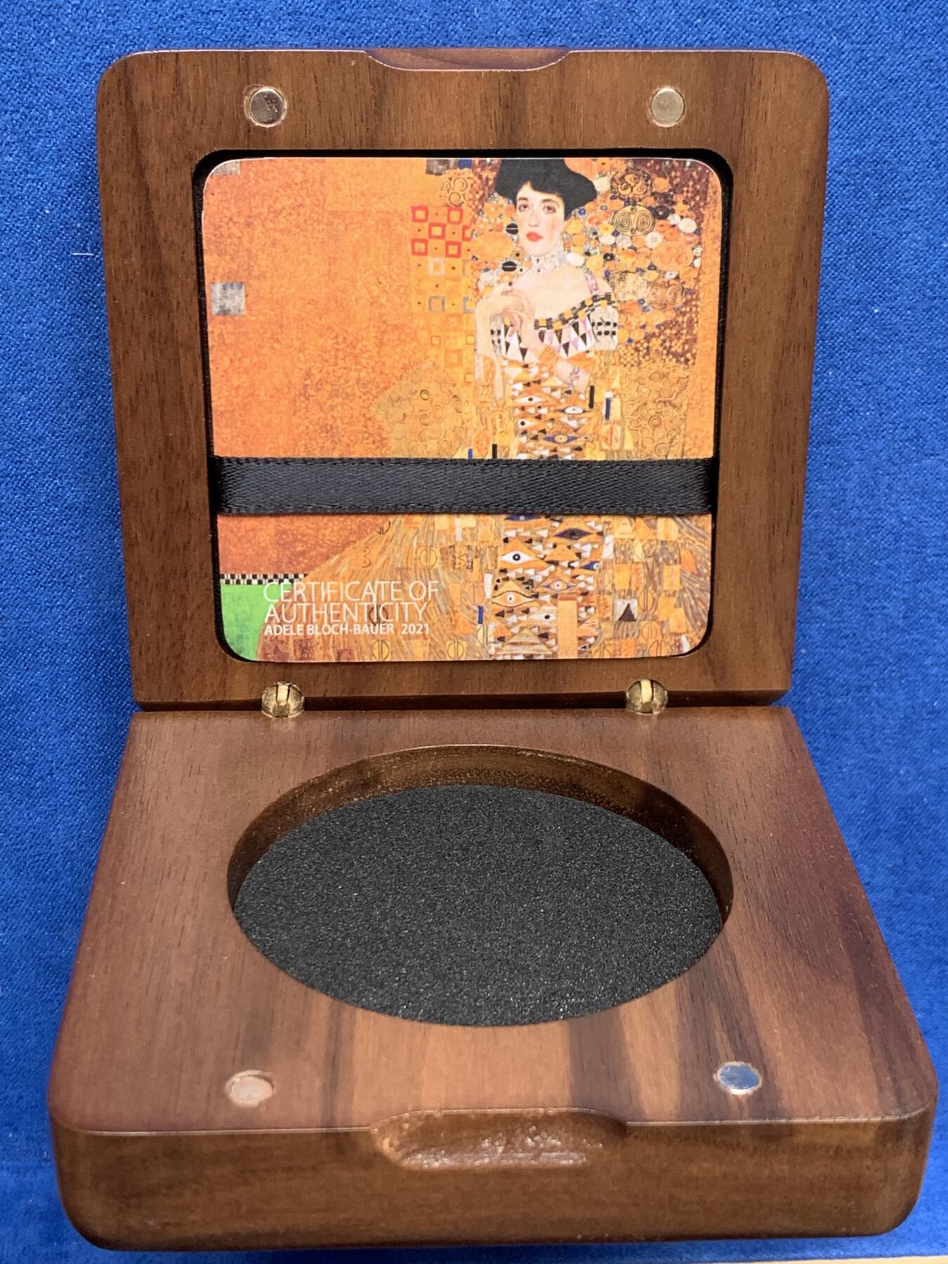 《竞宝斋》第269场- 周日，周一，周二  3场连拍 （全场包邮） NGC PF70 2021年首期PCM世界名画系列之克里姆特《阿黛尔》彩色银章 1盎司999银 限量399枚 盒证齐全 31.1克 40.4mm