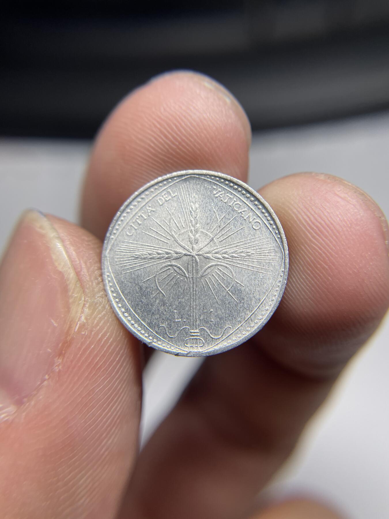 2024年集古藏今外币拍卖第七期-第4场—（总第64拍） 梵蒂冈一里拉