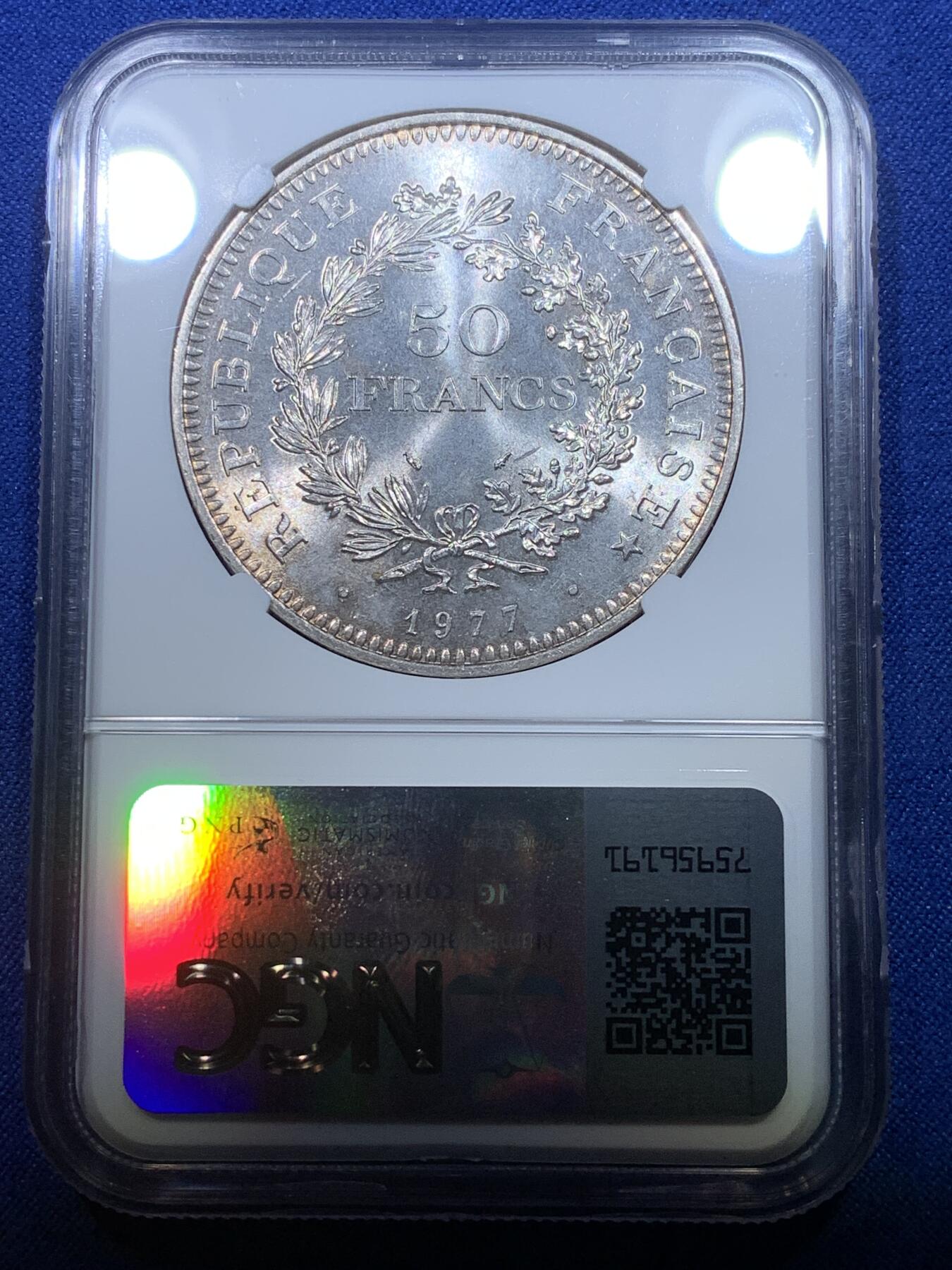 《竞宝斋》第269场- 周日，周一，周二  3场连拍 （全场包邮） NGC MS64 法国1977年大力神50法郎银币