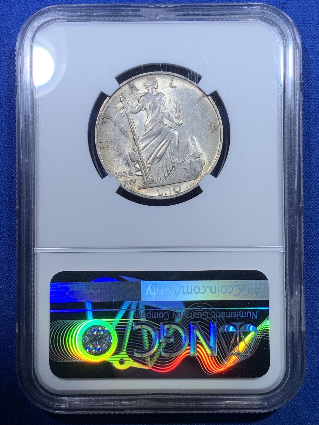 《竞宝斋》第269场- 周日，周一，周二  3场连拍 （全场包邮） NGC MS62 意大利1936年10里拉银币 法西斯时期发行 整体淡金彩 背面经典拿着束棒的亚平宁女神屹立船头形象