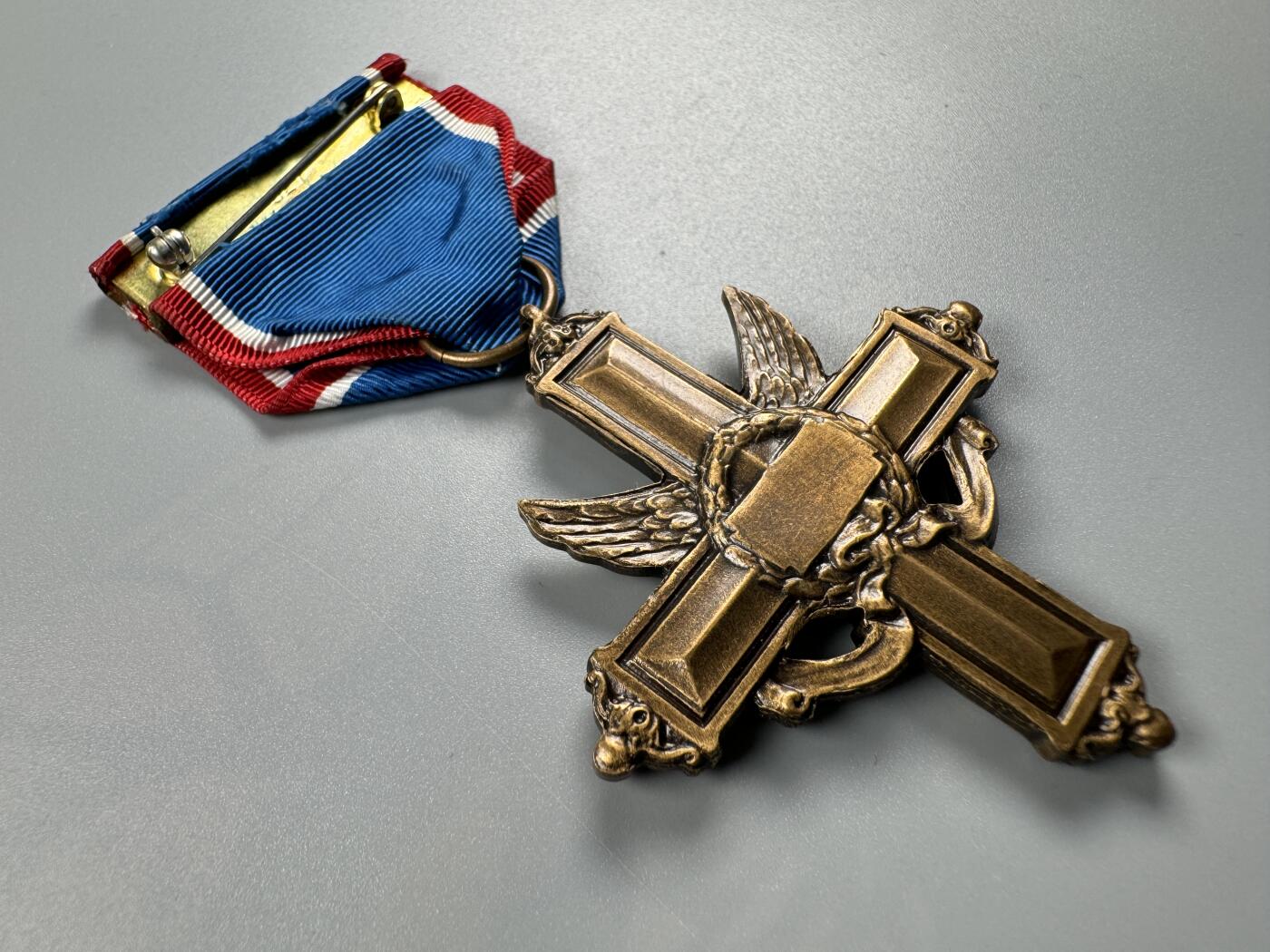 秋玥章舍第四期 陆军优异服务十字勋章