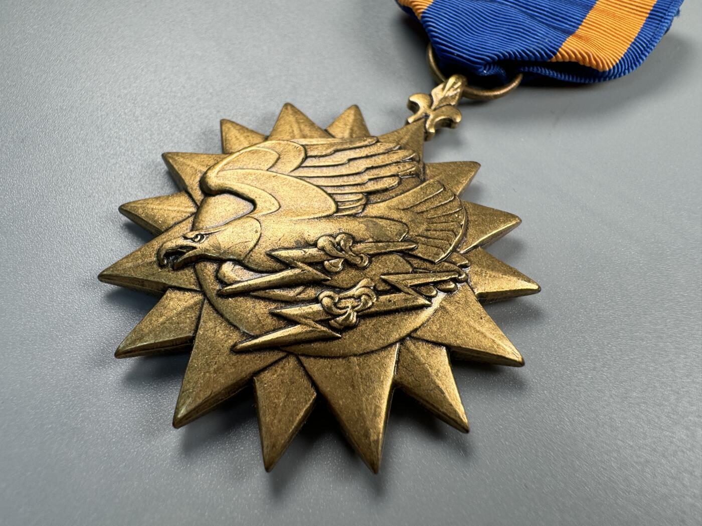 秋玥章舍第四期 美国空军航空勋章