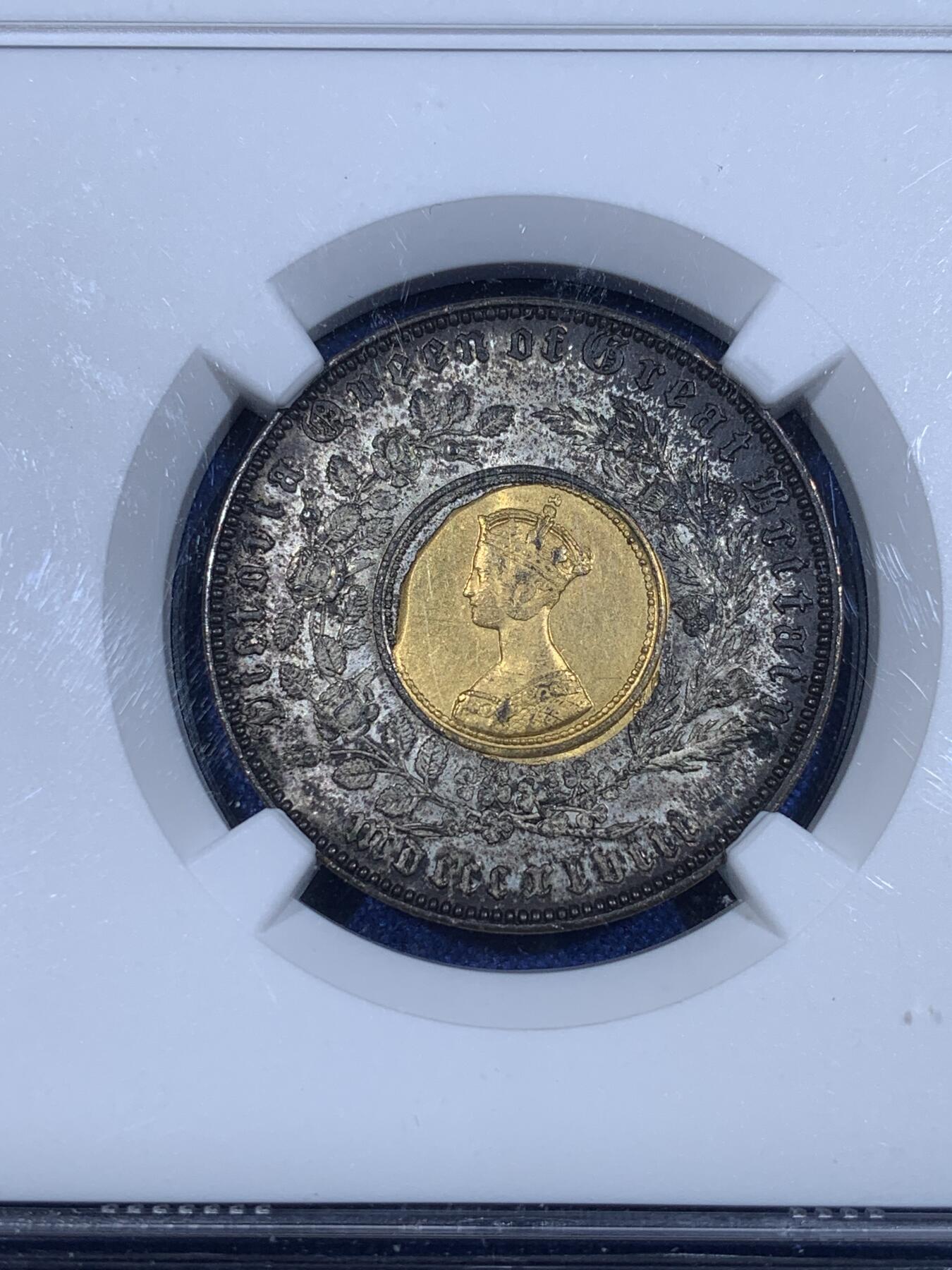 《竞宝斋》第269场- 周日，周一，周二  3场连拍 （全场包邮） NGC MS61 英国1848小维双金属克朗 金银双色 克劳斯珍稀币 性价比之选