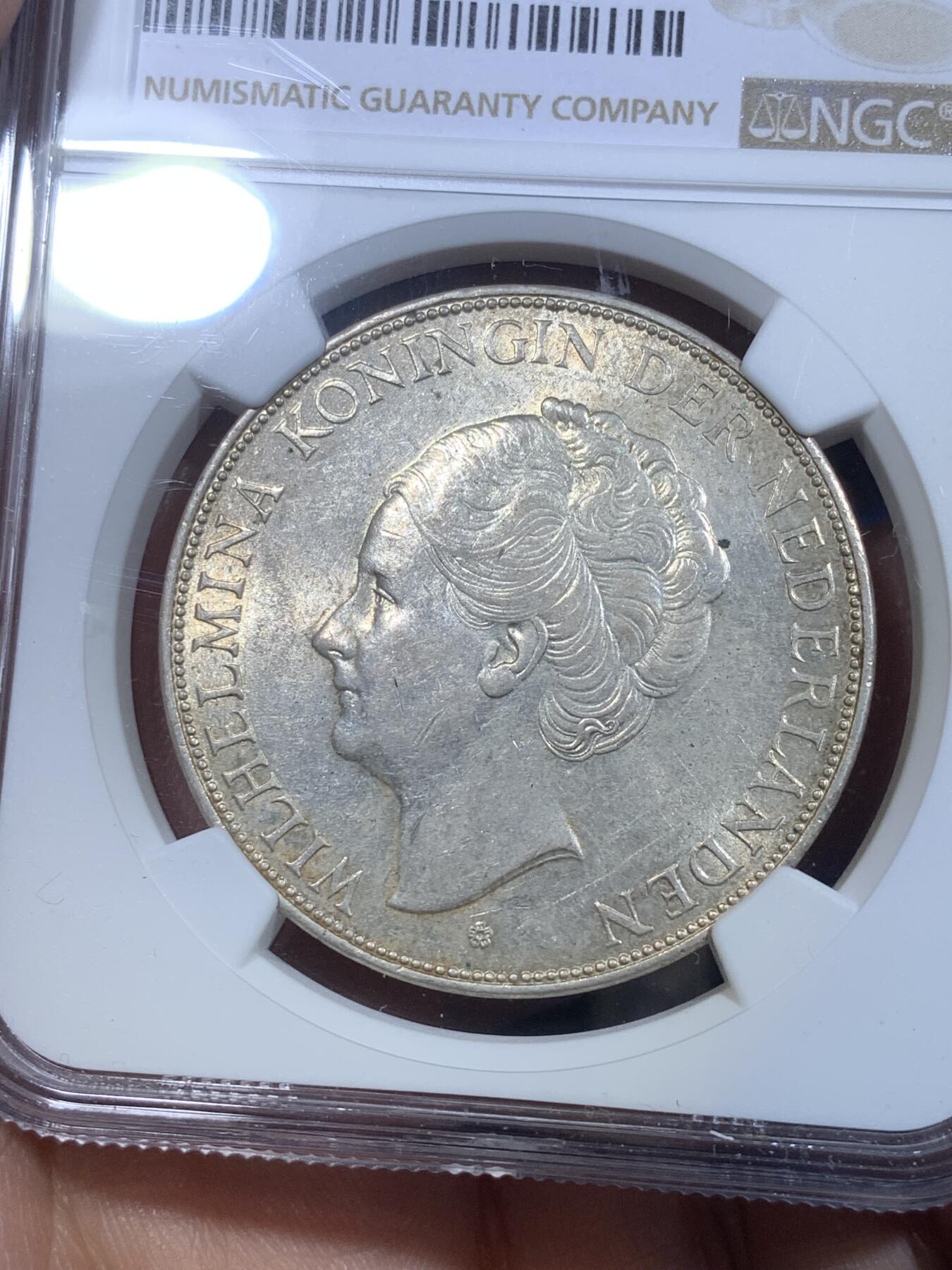 《竞宝斋》第269场- 周日，周一，周二  3场连拍 （全场包邮） NGC AU58 荷兰1939年女王威廉米娜2.5盾银币