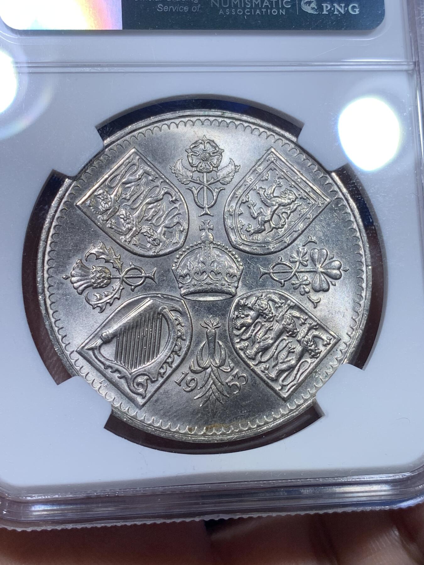 《竞宝斋》第269场- 周日，周一，周二  3场连拍 （全场包邮） NGC MS64 英国1953年伊丽莎白二世登基克朗