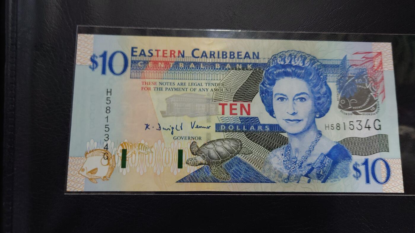 【世界钱币】精选微拍第106期暨2024年第17期  评级裸钞杂烩场 早期东加勒比10元 格林内达 全新绝品无斑尾4