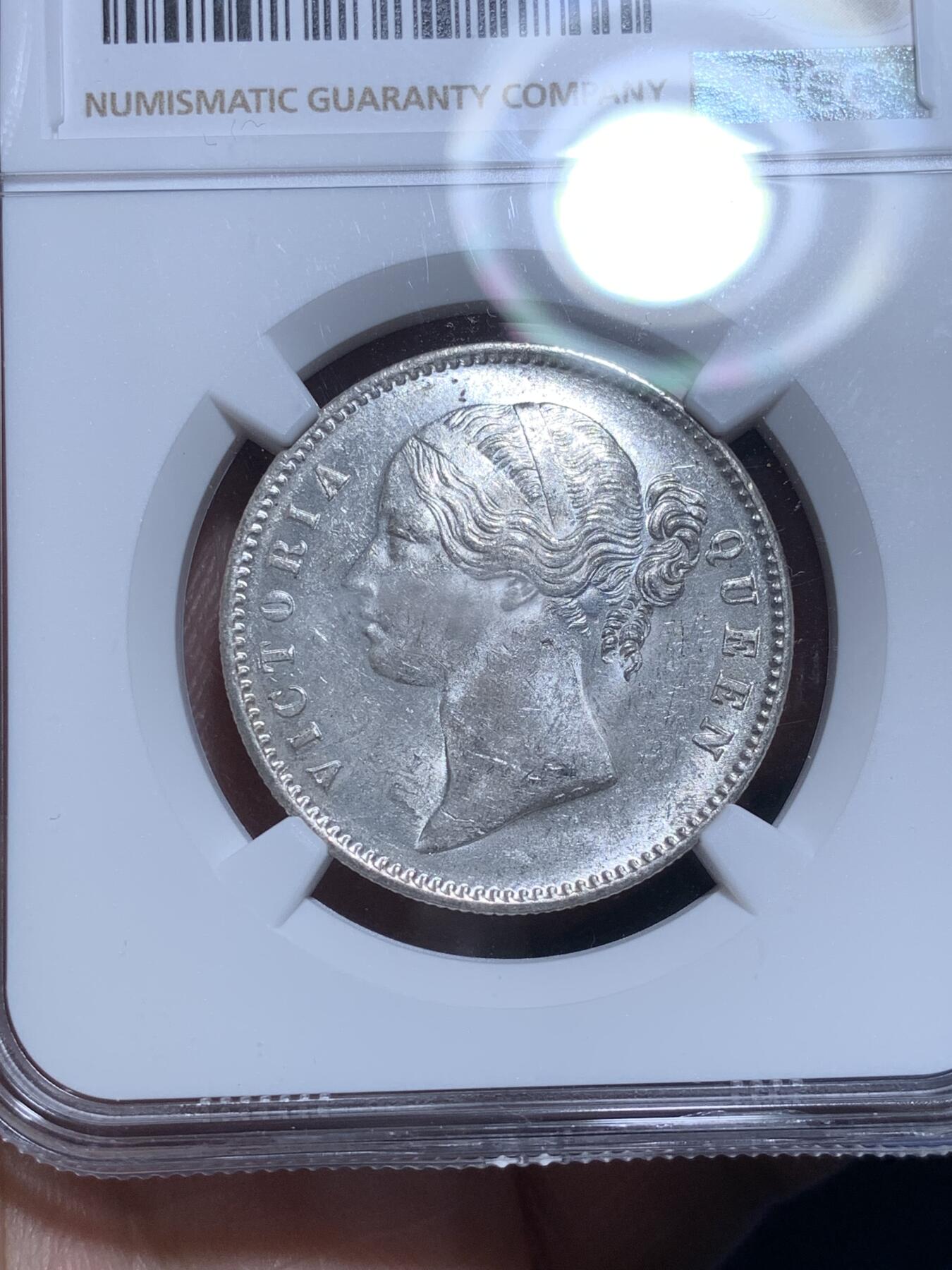 《竞宝斋》第269场- 周日，周一，周二  3场连拍 （全场包邮） NGC MS61 英属印度1840年维多利亚双辫版1卢比银币 状态好感觉有点低评