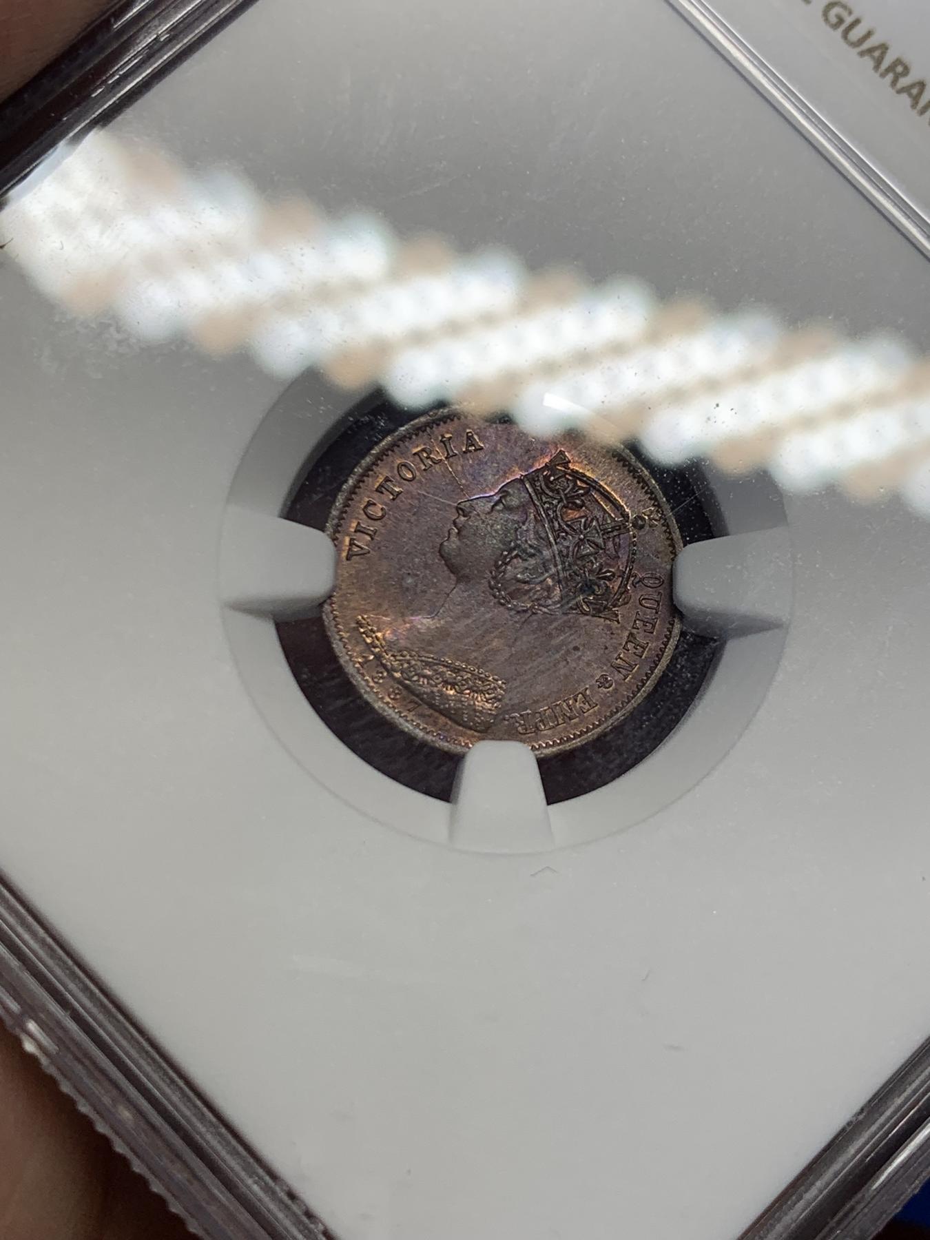 《竞宝斋》第270场- 周日，周一，周二  3场连拍 （全场包邮） NGC MS62BN 英国1887年维多利亚登基周年纪念半法新铜币 最小的马剑