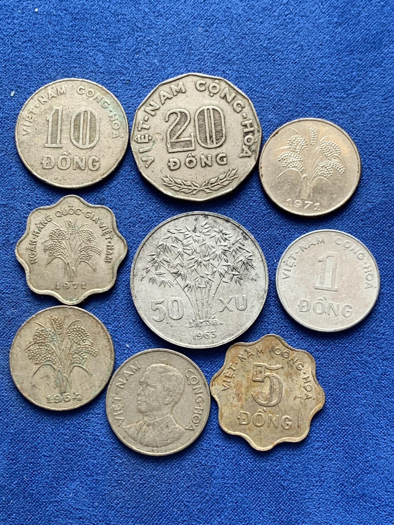 《竞宝斋》第270场- 周日，周一，周二  3场连拍 （全场包邮） 9枚一组 越南裸币 细节见图