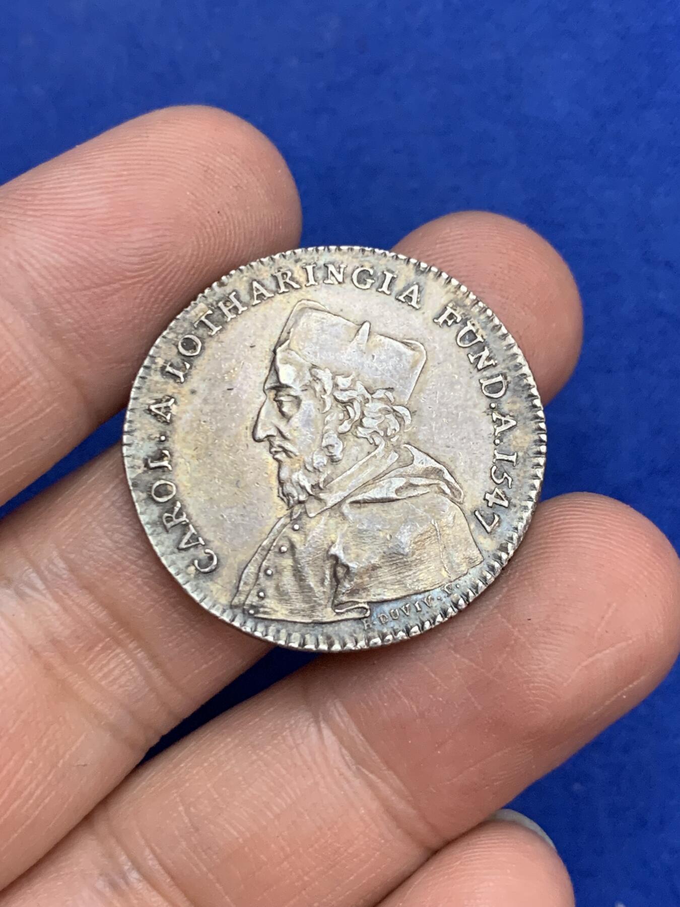 《竞宝斋》第271场-八角与章专场 周日，周一，周二  3场连拍 （全场包邮） 法国 1756年 洛林的查理三世 圆形银质代币 29.2mm 9.7克