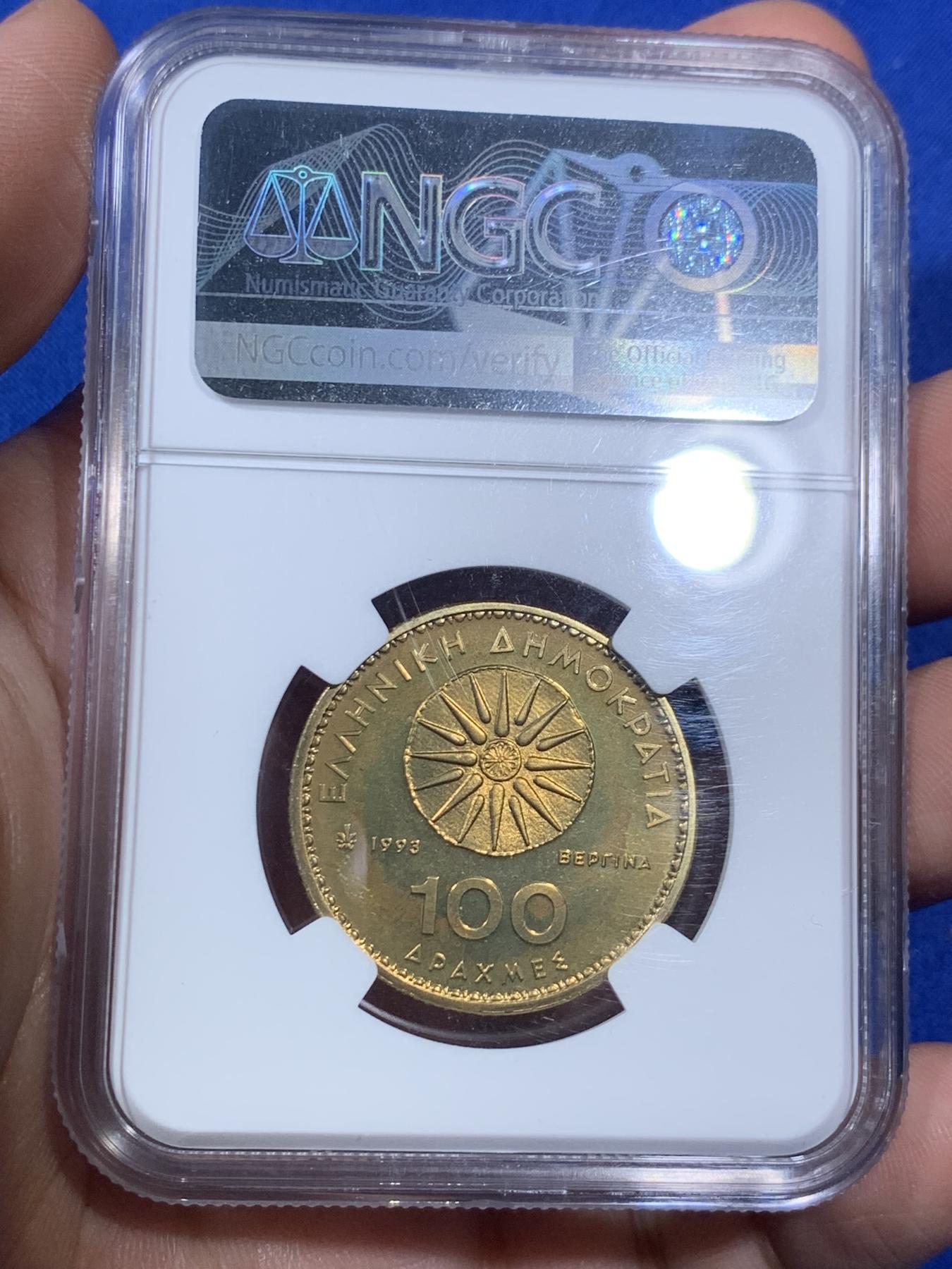 《竞宝斋》第270场- 周日，周一，周二  3场连拍 （全场包邮） 7枚一组 NGC 希腊1993年历史人物精制套币，此套是唯一精制年份，较少见，且装祯册多为养化较重，此套精选送评，高分不易。