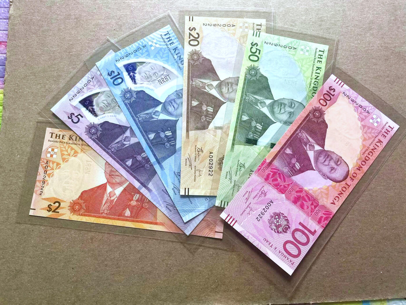 【Blue Auction】✨世界纸币精拍第479期【精】  【一组6张 A冠2922小号全同套】汤加 新版2-100元 设计精美 全新UNC