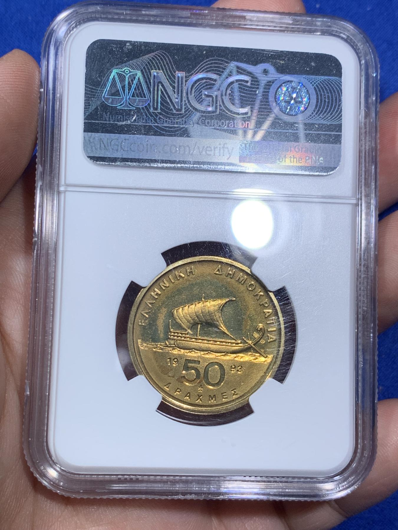 《竞宝斋》第270场- 周日，周一，周二  3场连拍 （全场包邮） 7枚一组 NGC 希腊1993年历史人物精制套币，此套是唯一精制年份，较少见，且装祯册多为养化较重，此套精选送评，高分不易。