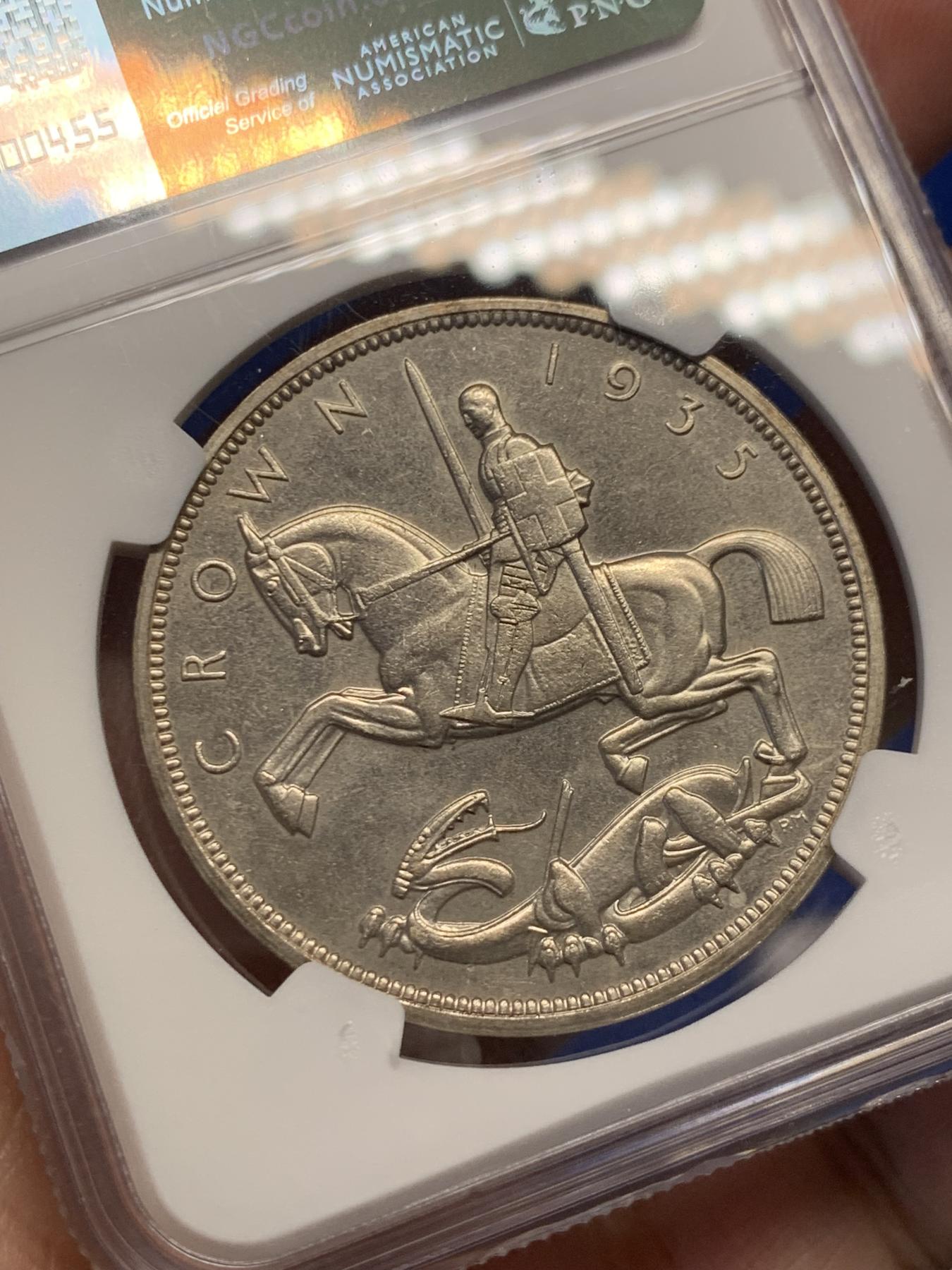 《竞宝斋》第270场- 周日，周一，周二  3场连拍 （全场包邮） NGC SP63 英国1935年木马剑克朗大银币 SP版本早期精打 比较难得